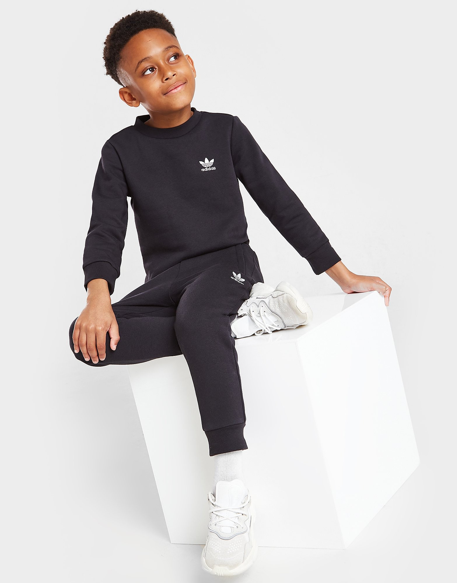 

adidas Originals Essentials Tracksuit Children - Black - Kids, Black