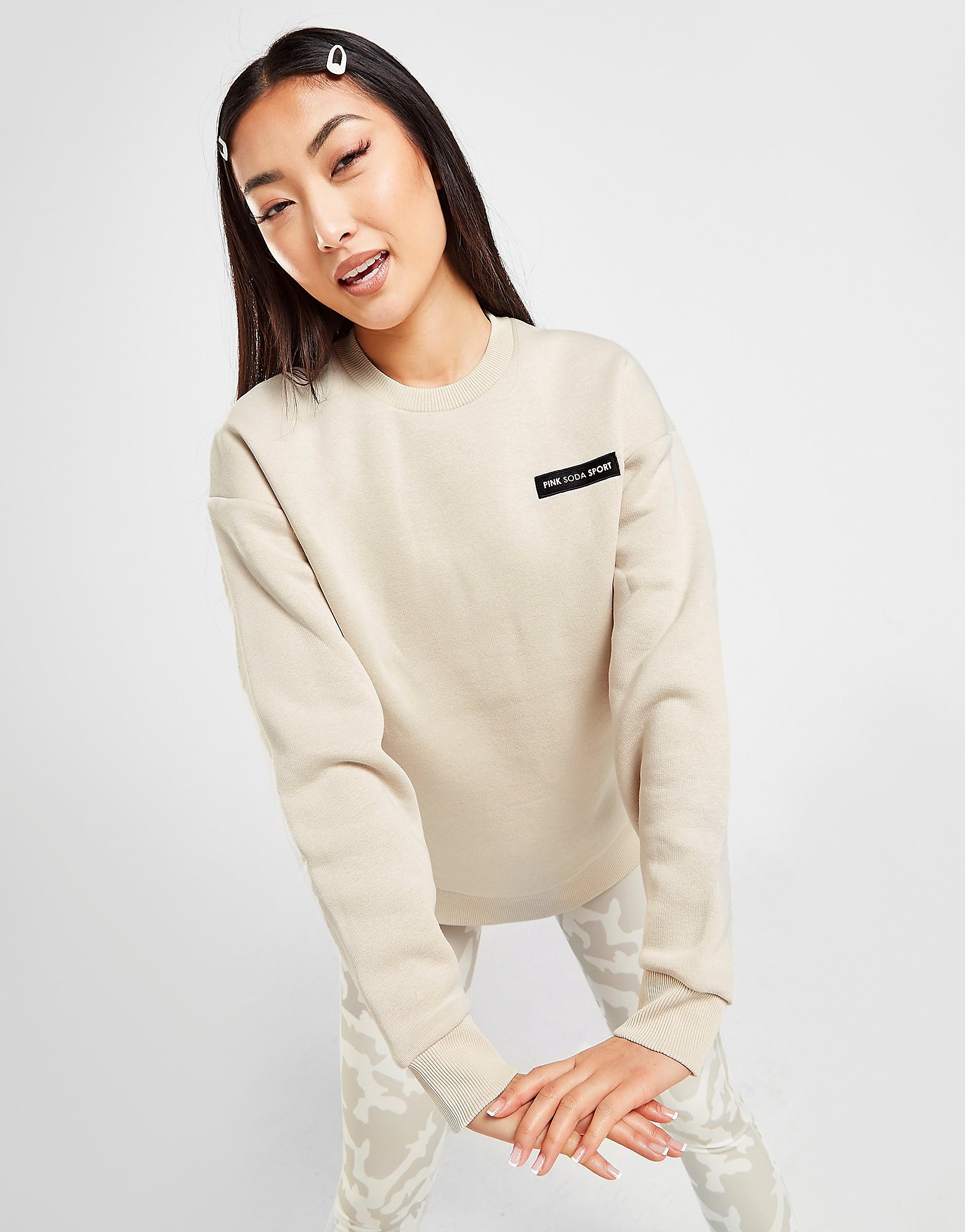 

Pink Soda Sport Badge Boyfriend Crew Sweatshirt - Only at JD - White - Womens, White