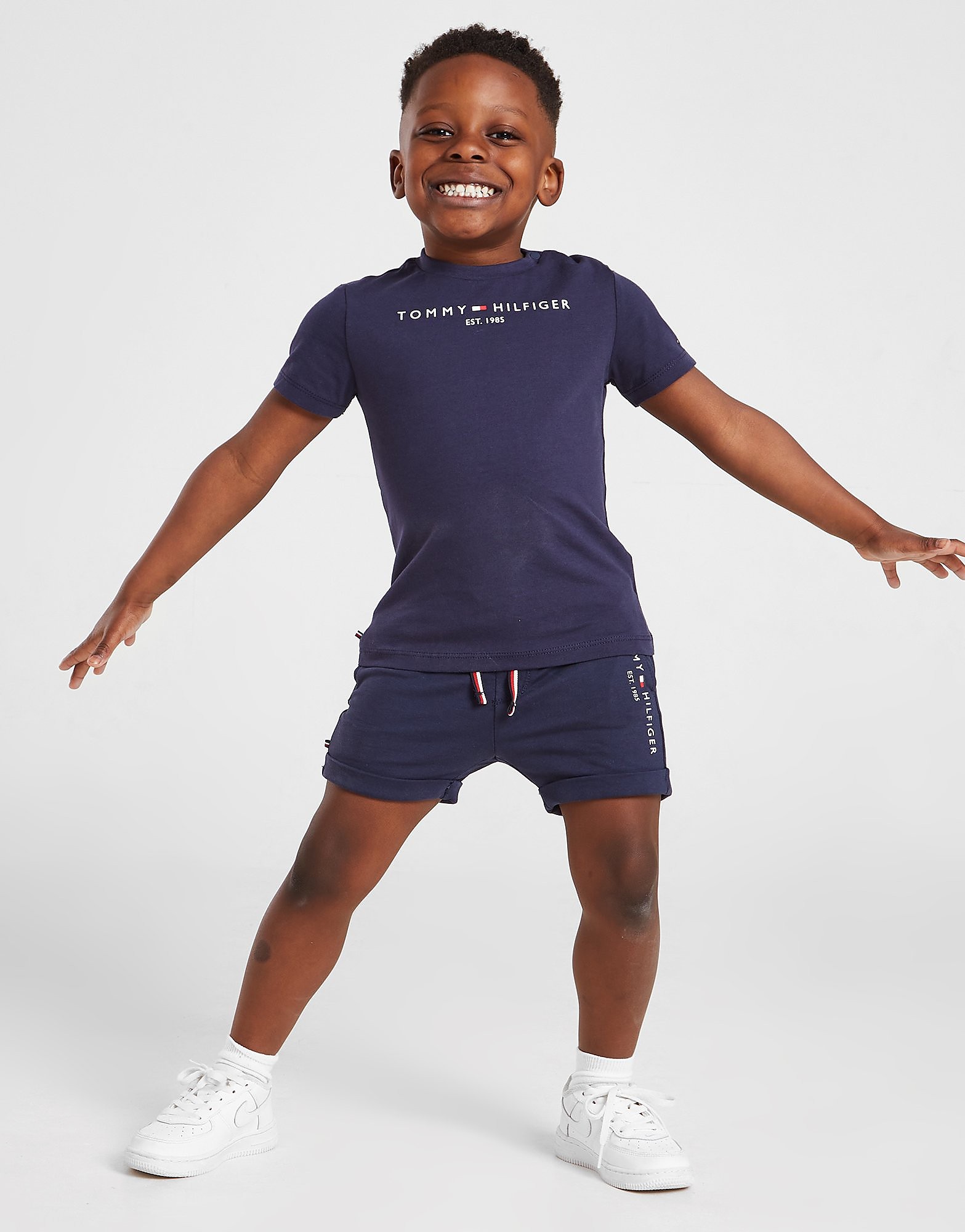 

Tommy Hilfiger Essential T-Shirt/Shorts Set Infant - Navy - Kids, Navy