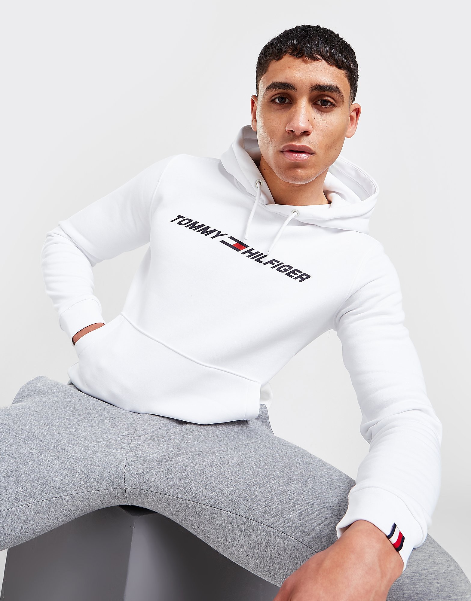 

Tommy Hilfiger Linear Logo Overhead Hoodie - Only at JD - White - Mens, White