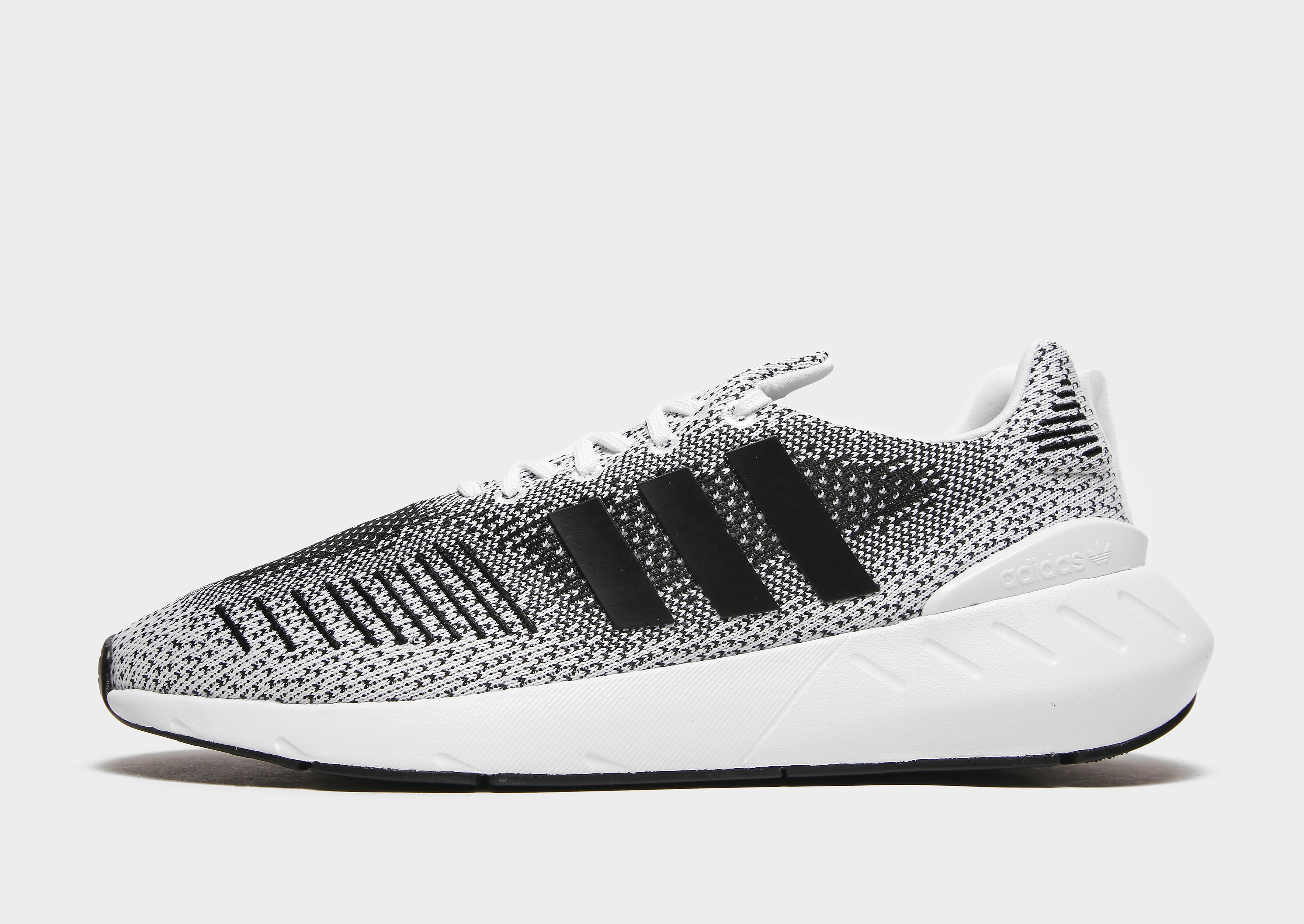 

adidas Swift 22 - White/Black - Mens, White/Black