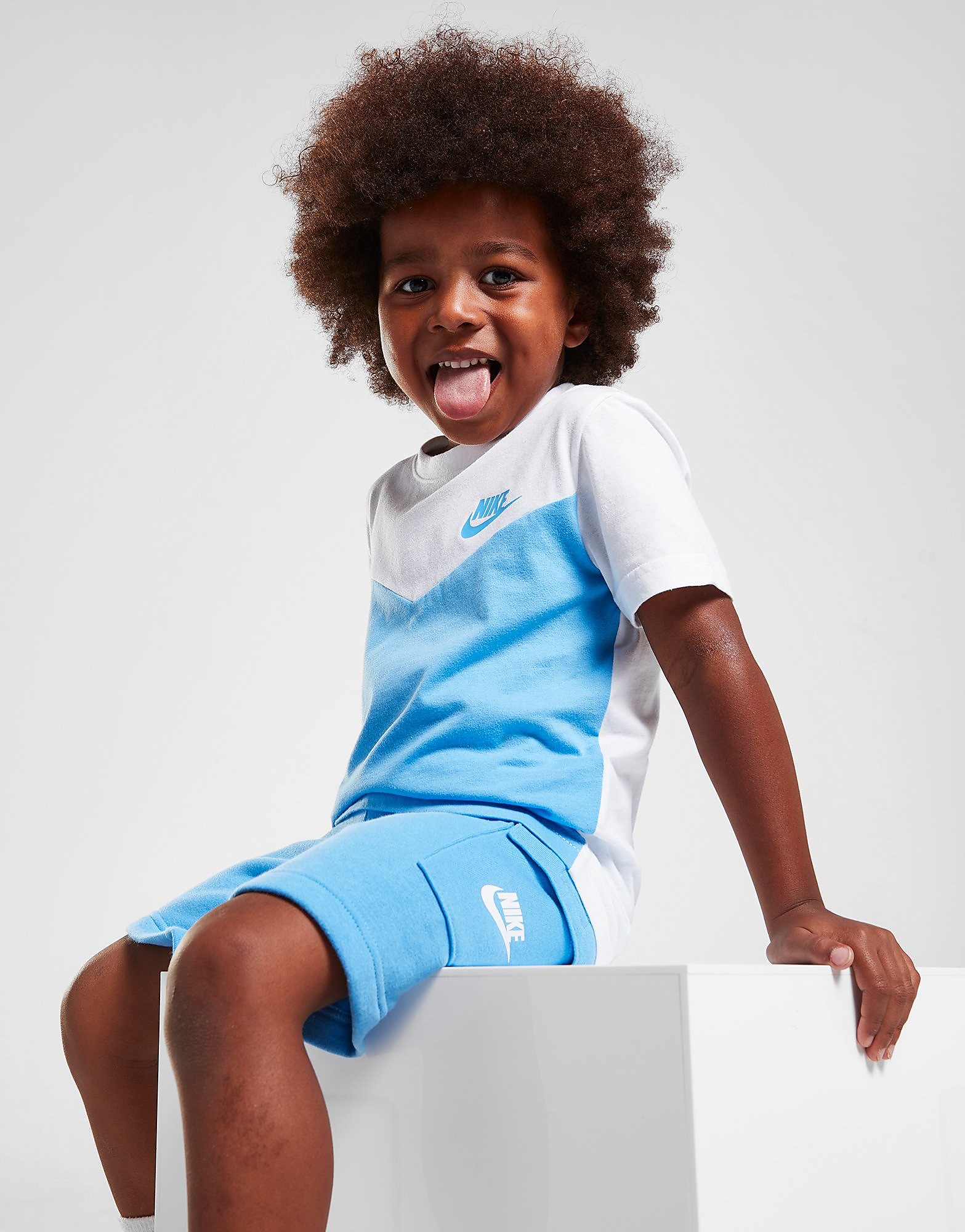 

Nike Colour Block Chevron T-Shirt/Shorts Set Children - Blue - Kids, Blue