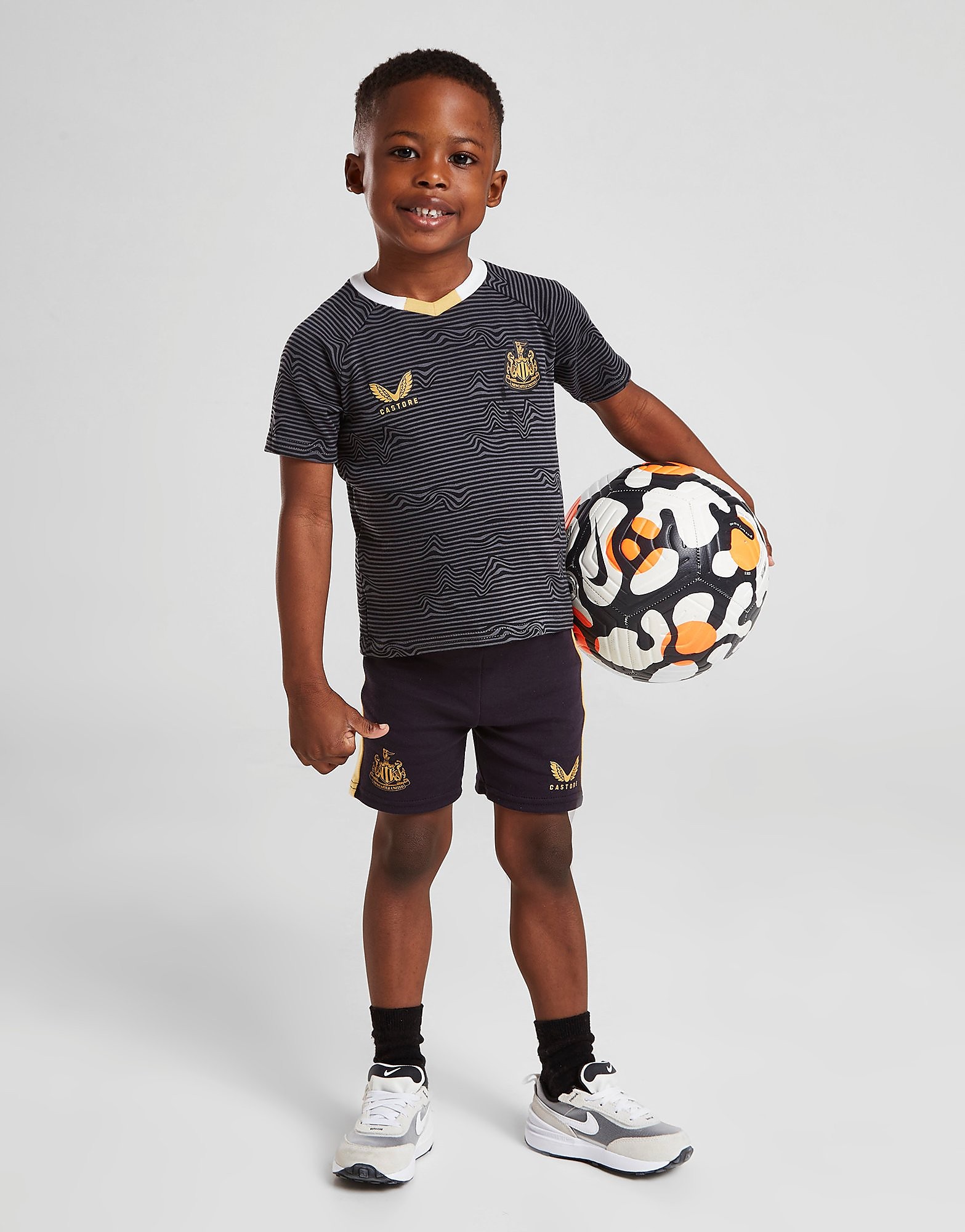 

Castore Newcastle United FC 2021/22 Away Kit Infant - Black - Kids, Black