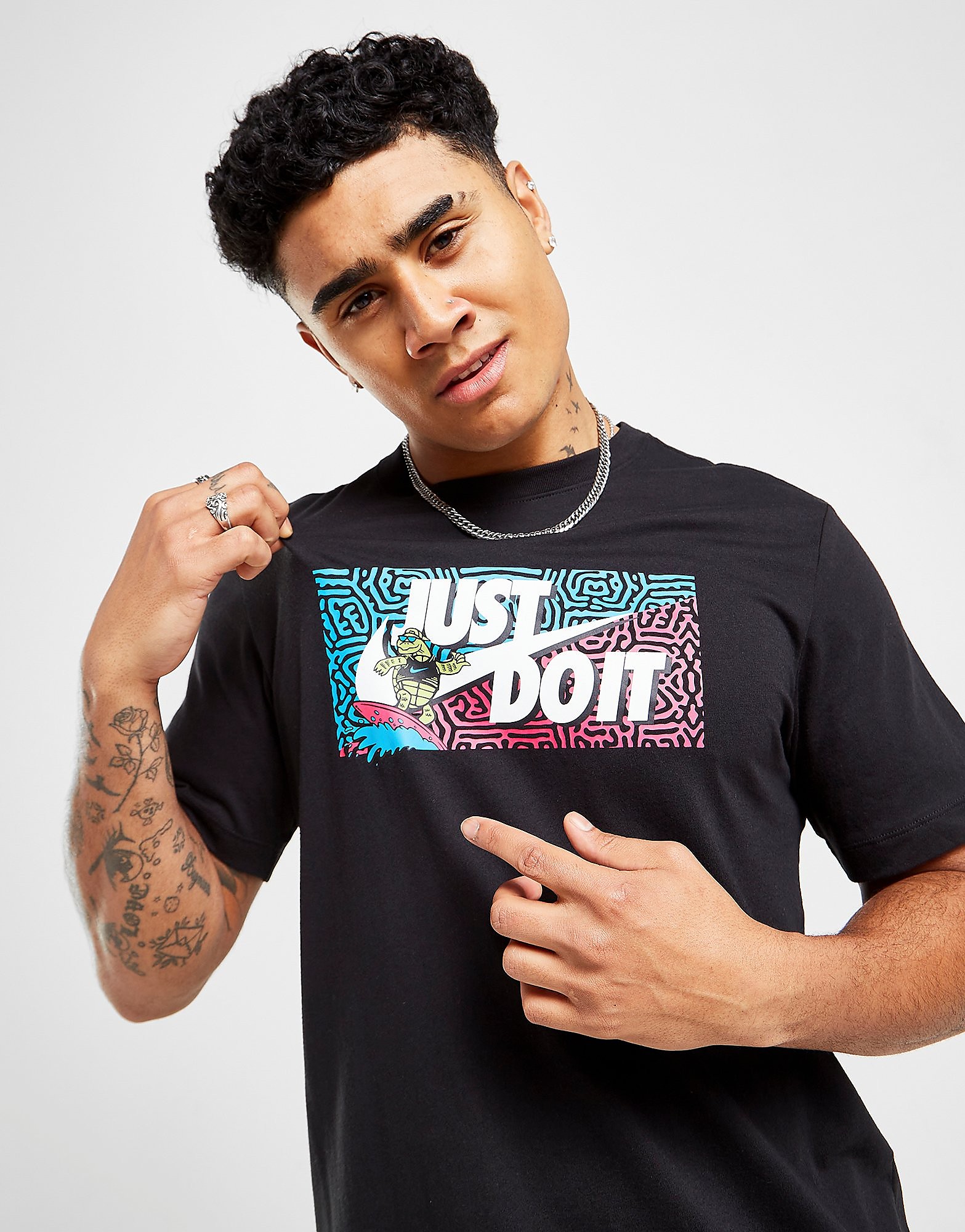 

Nike Surfing Turtle T-Shirt - Black - Mens, Black