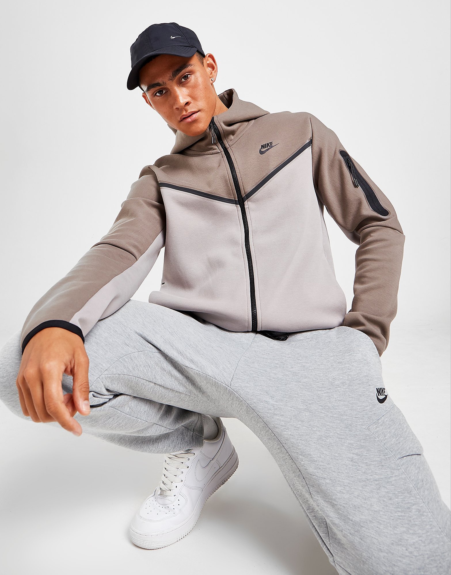 

Nike Tech Fleece Full Zip Hoodie - Olive Grey/Enigma Stone/Black - Mens, Olive Grey/Enigma Stone/Black