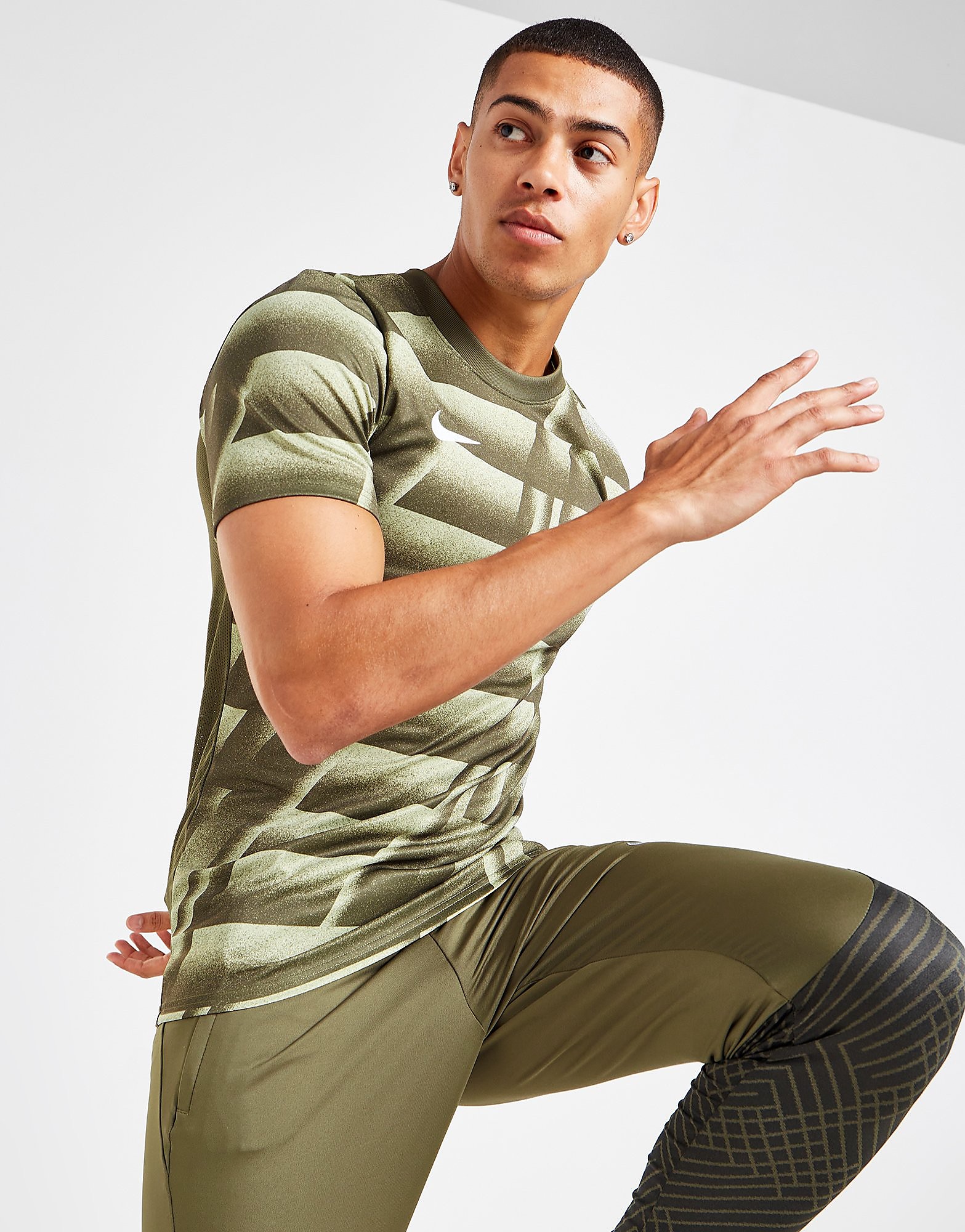 

Nike Academy All Over Print T-Shirt - Medium Olive/Medium Olive/Black/White - Mens, Medium Olive/Medium Olive/Black/White