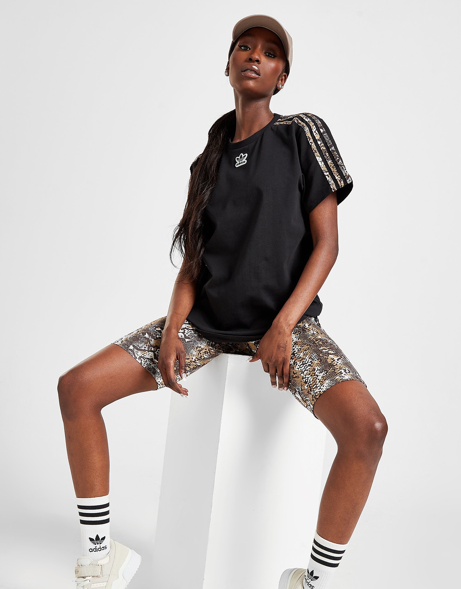 

adidas Originals Snake 3-Stripes T-Shirt - Black - Womens, Black