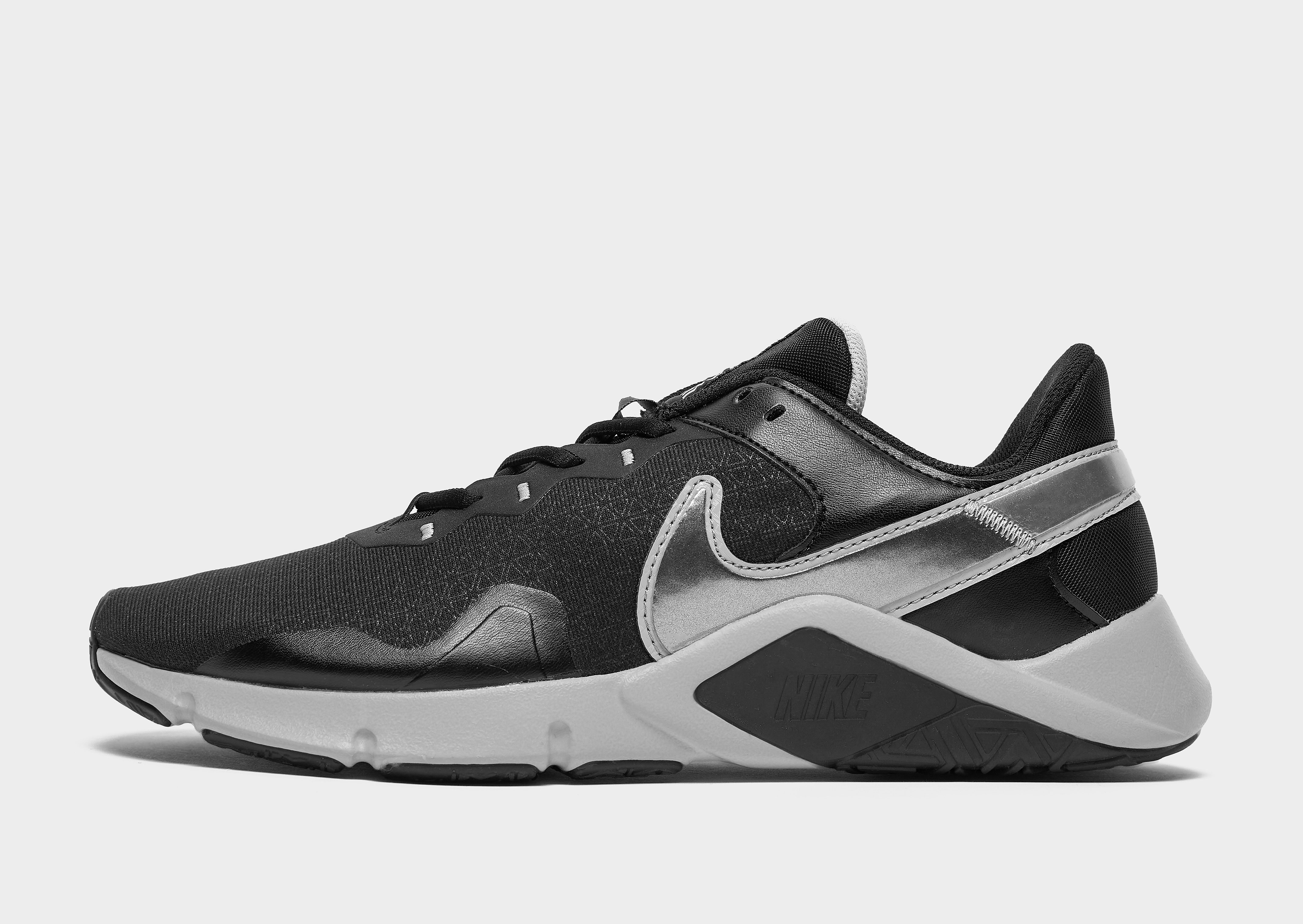 

Nike Legend Essential 2 - Black/Metallic Silver/Photon Dust/Metallic Cool Grey - Mens, Black/Metallic Silver/Photon Dust/Metallic Cool Grey