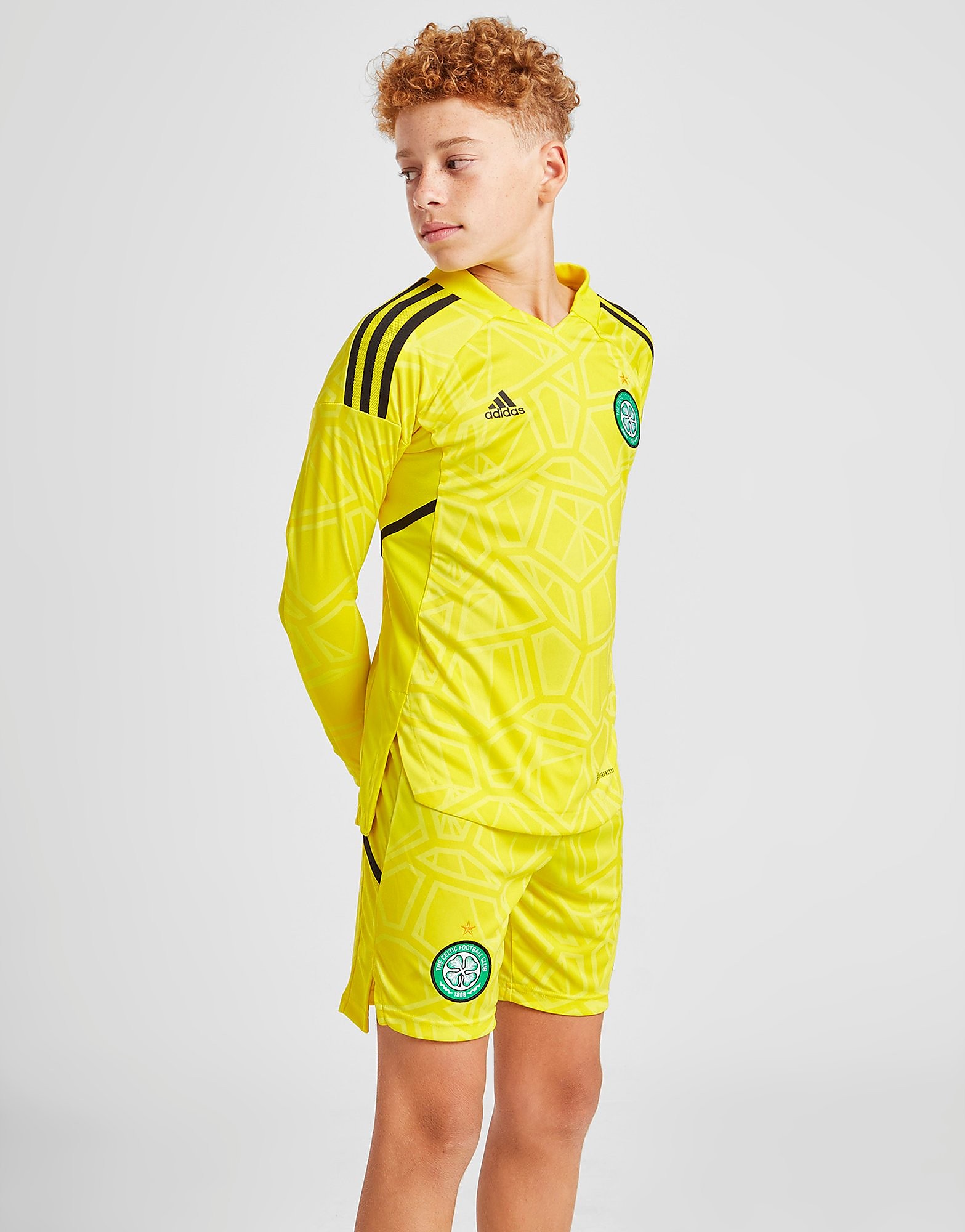 

adidas Celtic FC 2022/23 Home Goalkeeper Shorts Jnr PRE - Yellow - Kids, Yellow