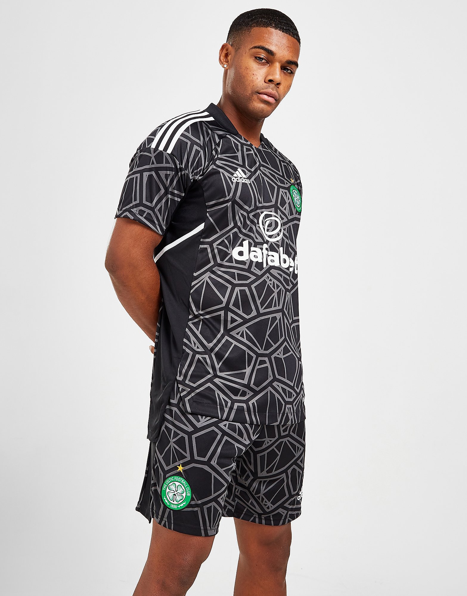 

adidas Celtic FC 2022/23 Goalkeeper Third Shorts - Black - Mens, Black