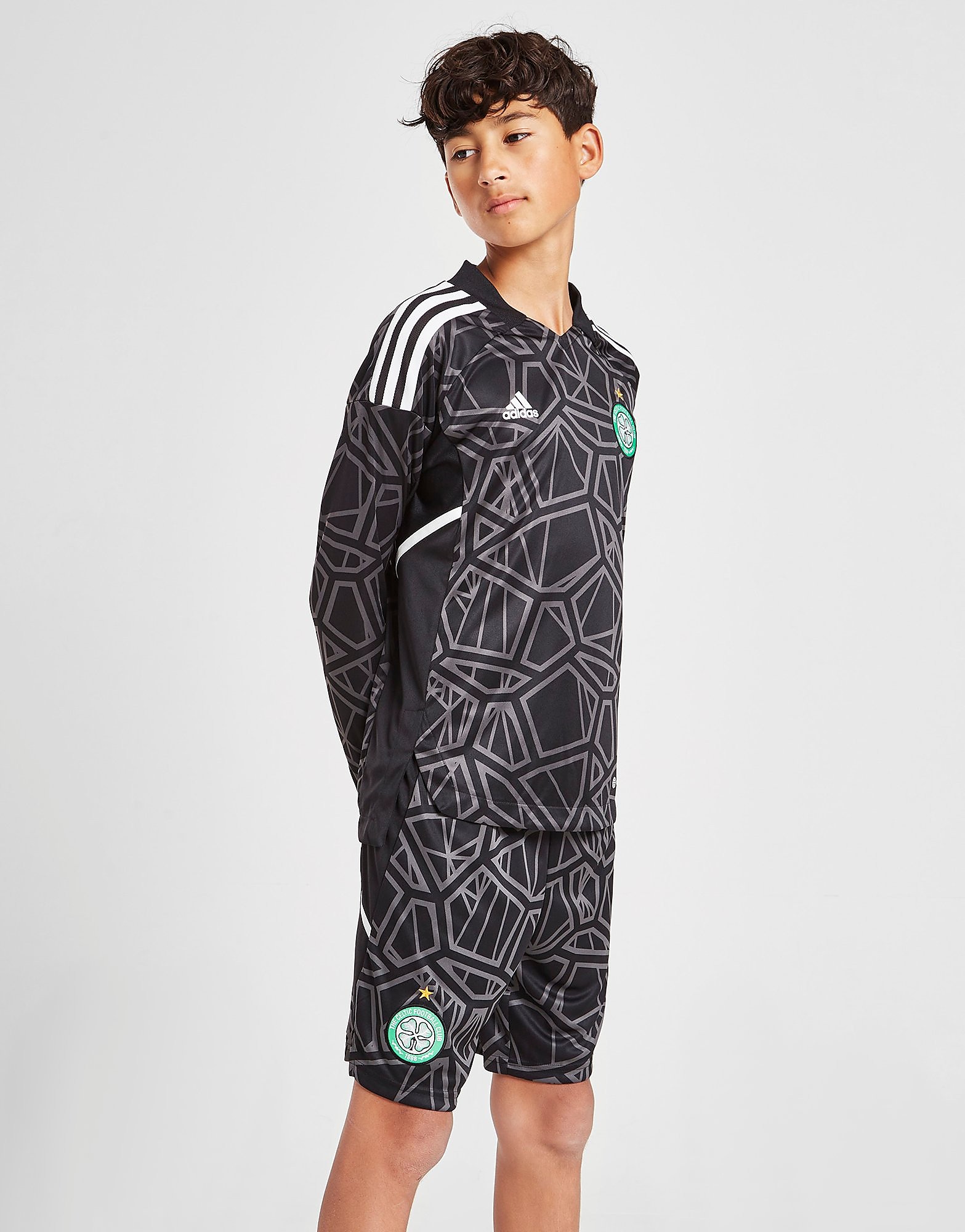

adidas Celtic FC 2022/23 Goalkeeper Third Shorts Jnr - Black - Kids, Black
