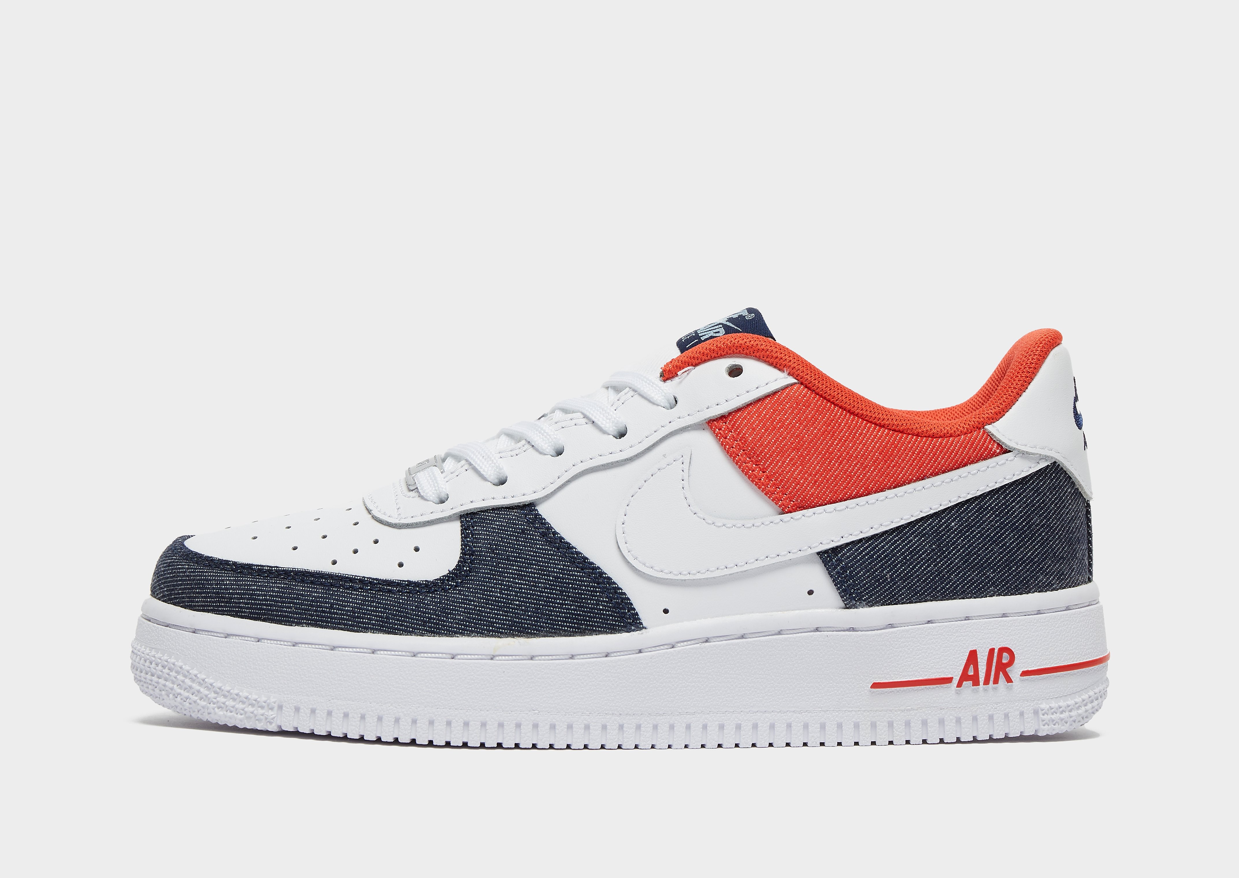 

Nike Nike Air Force 1 LV8 Older Kids' Shoe - White/Midnight Navy/Chile Red/White - Kids, White/Midnight Navy/Chile Red/White