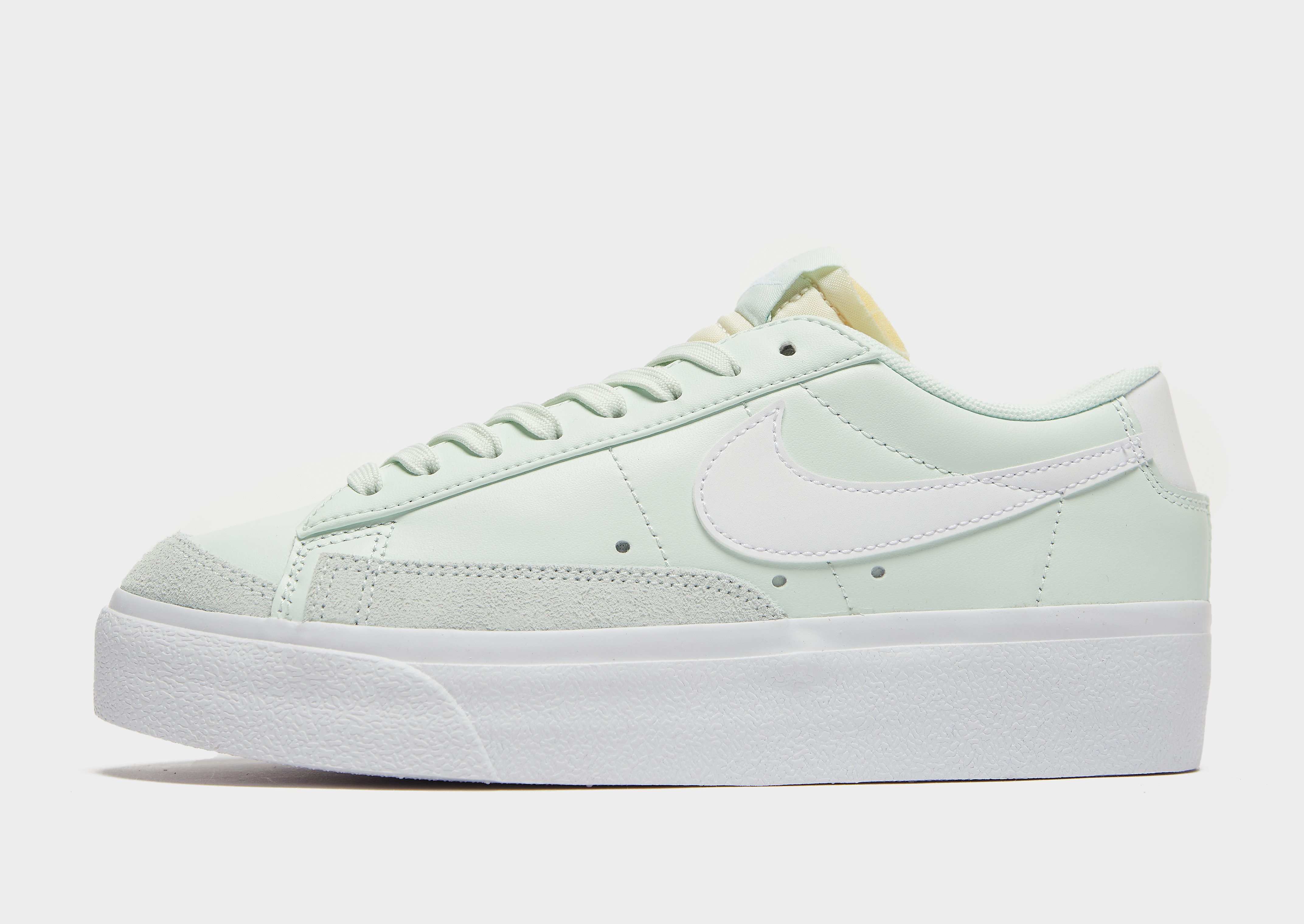

Nike Blazer Low Platform Women's - Barely Green/Barely Green/Team Orange/White, Barely Green/Barely Green/Team Orange/White