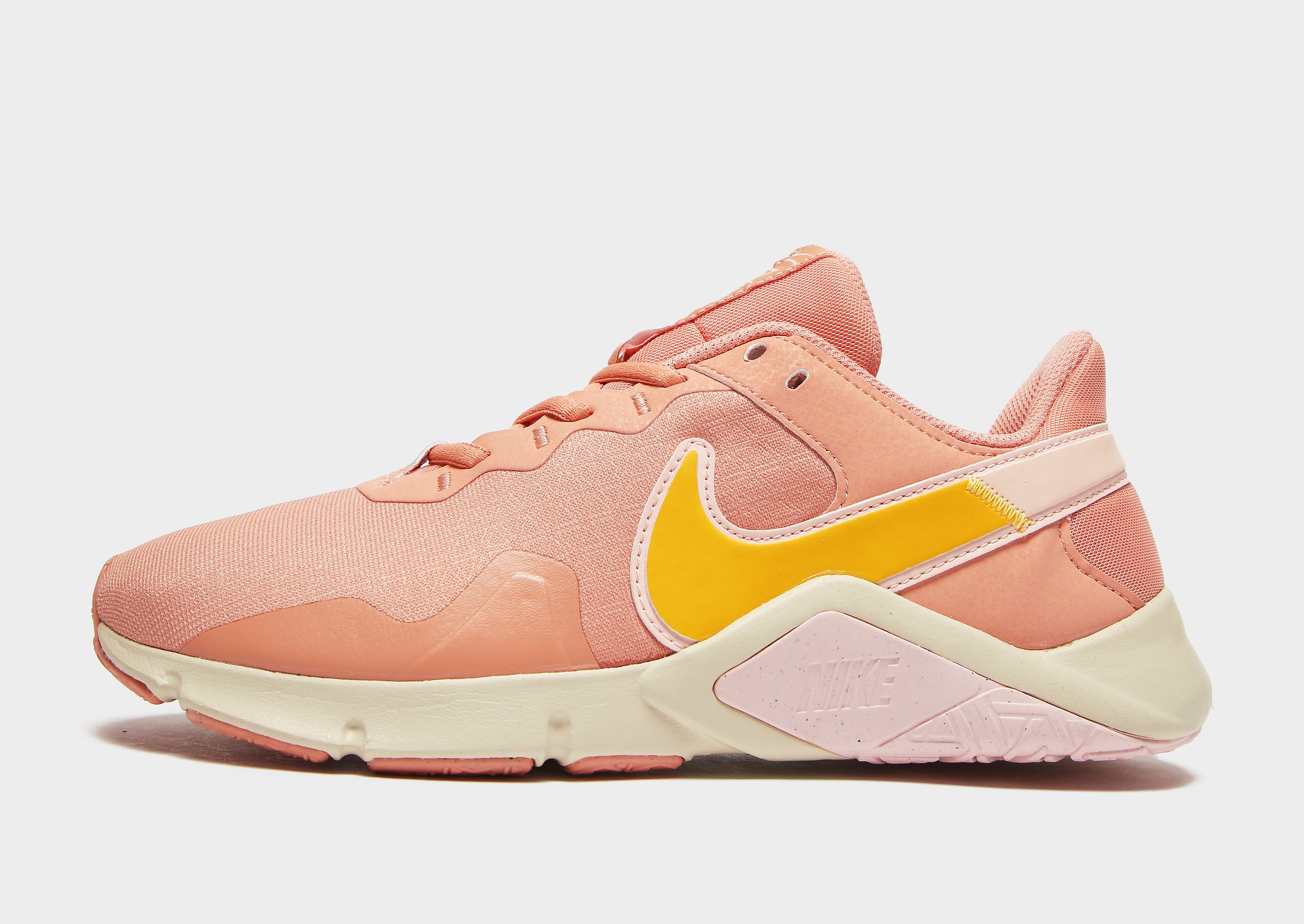 

Nike Legend Essential Women's - Light Madder Root/Pearl White/Atmosphere/University Gold, Light Madder Root/Pearl White/Atmosphere/University Gold