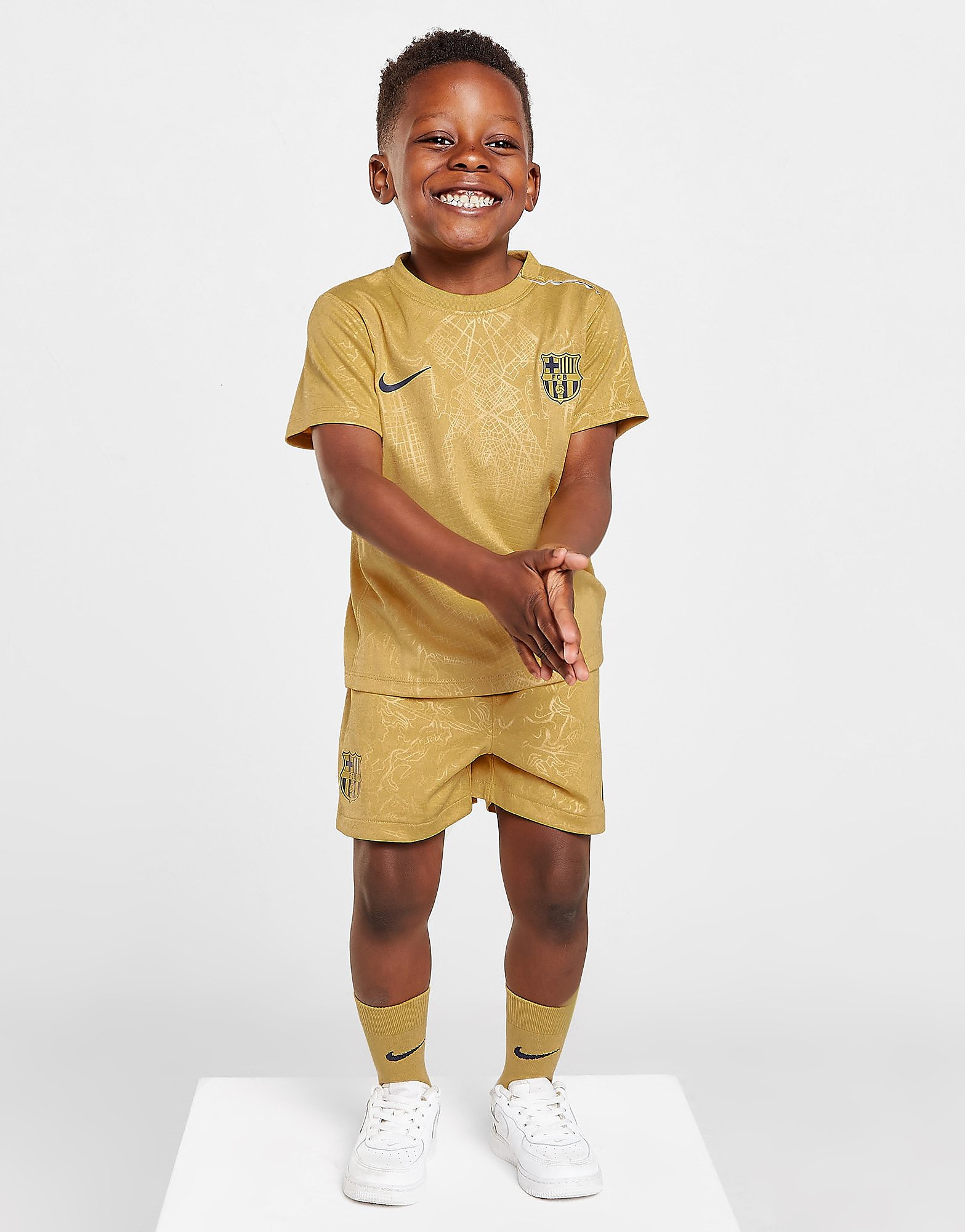 

Nike FC Barcelona 2022/23 Away Kit Infant - Gold - Kids, Gold