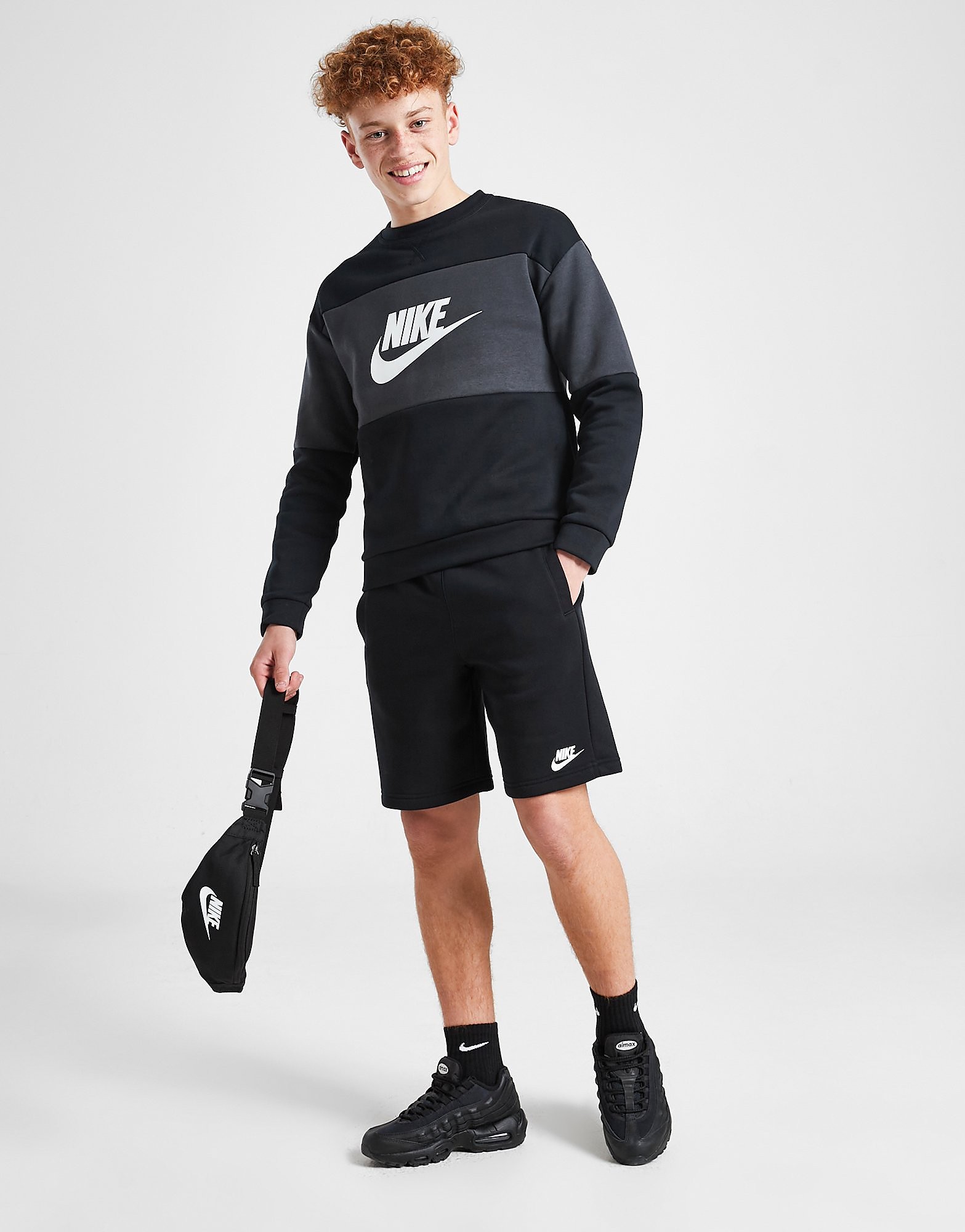 

Nike Futura Crew Sweatshirt & Shorts Set Junior - Black/Dark Smoke Grey/White - Kids, Black/Dark Smoke Grey/White