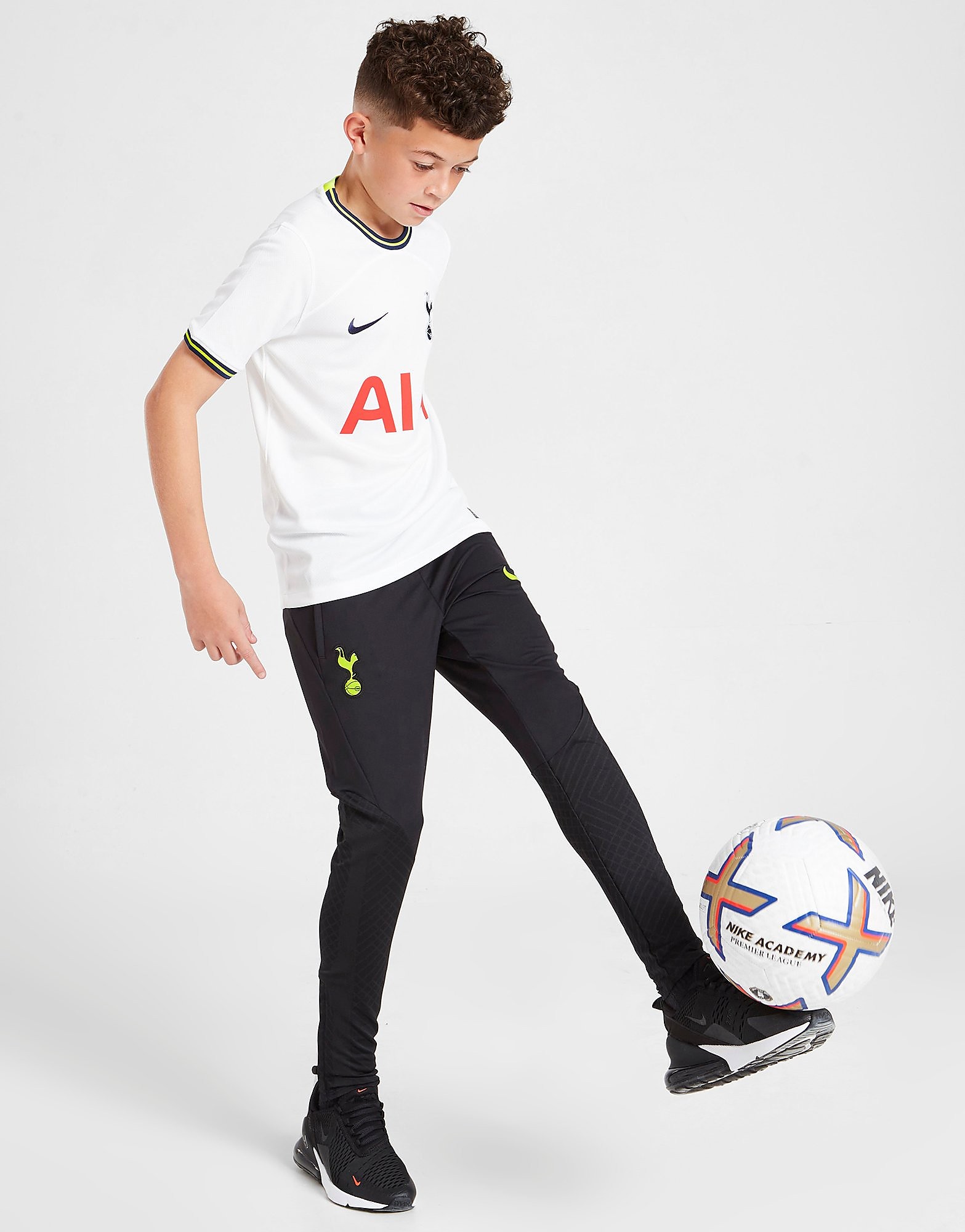 

Nike Tottenham Hotspur FC Strike Track Pants Junior - Black/Volt - Kids, Black/Volt