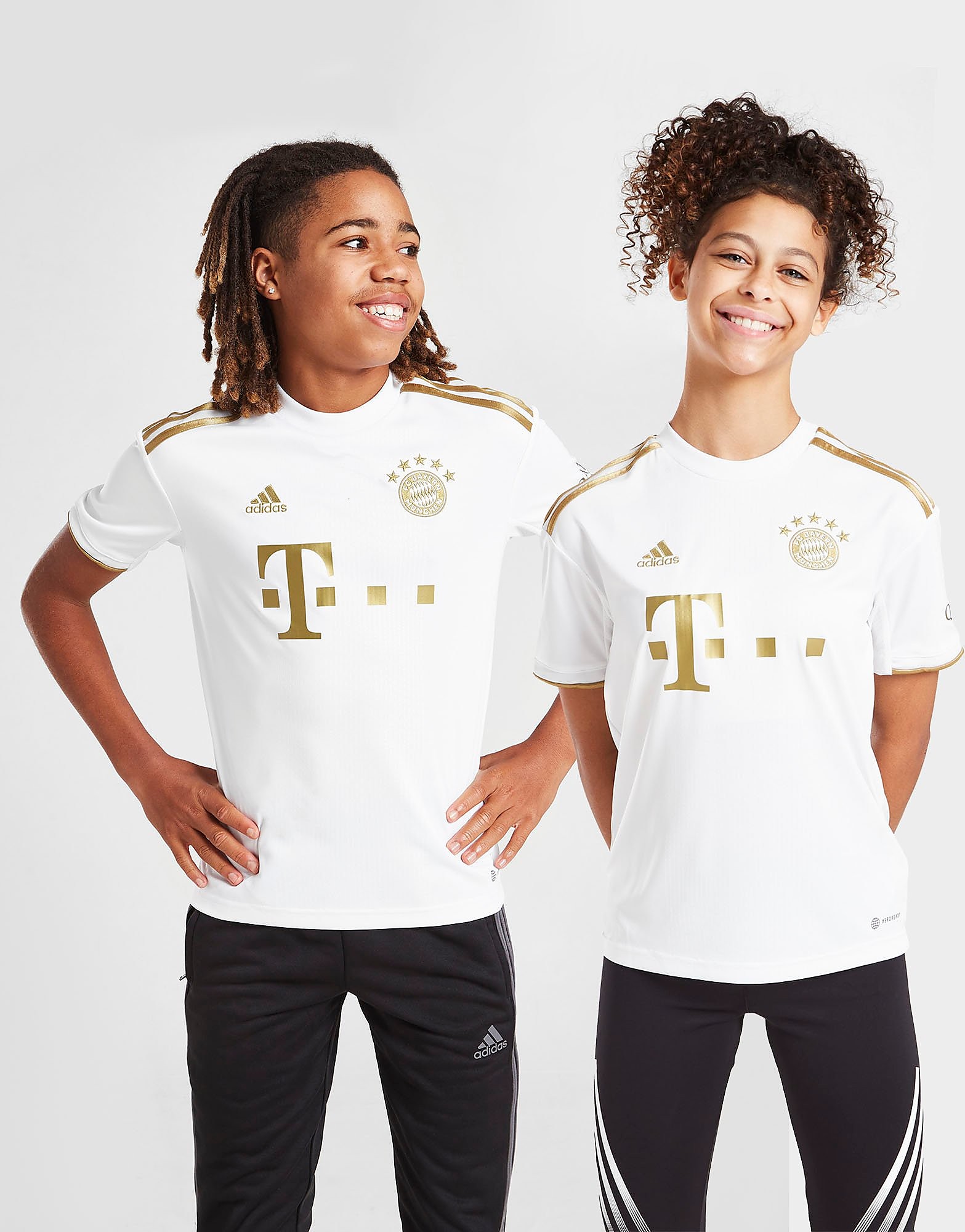 

adidas FC Bayern Munich 2022/23 Away Shirt Junior - White / Dark Football Gold - Kids, White / Dark Football Gold