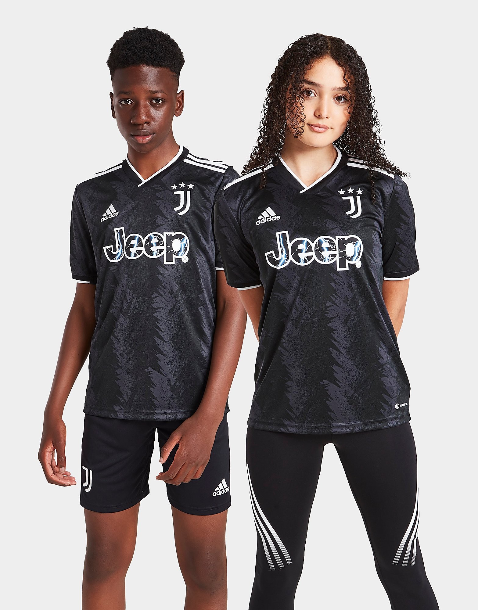 

adidas Juventus 2022/23 Away Shirt Junior - Black / White / Carbon - Kids, Black / White / Carbon