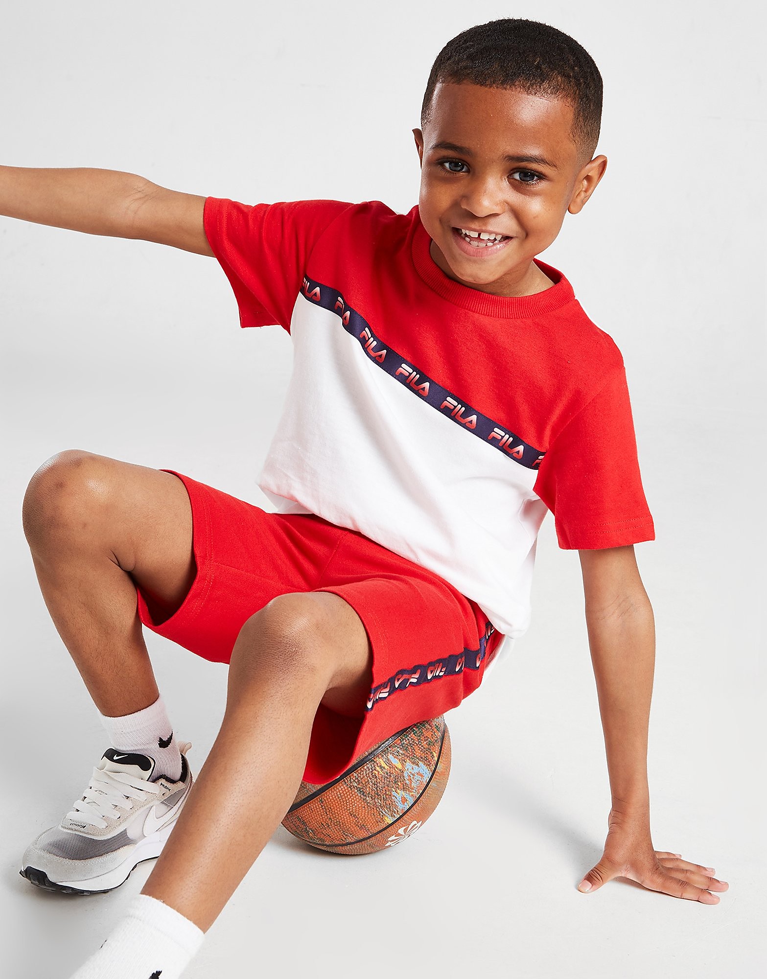 

Fila Gavino Tape T-Shirt/Shorts Set Children - Only at JD - Red - Kids, Red