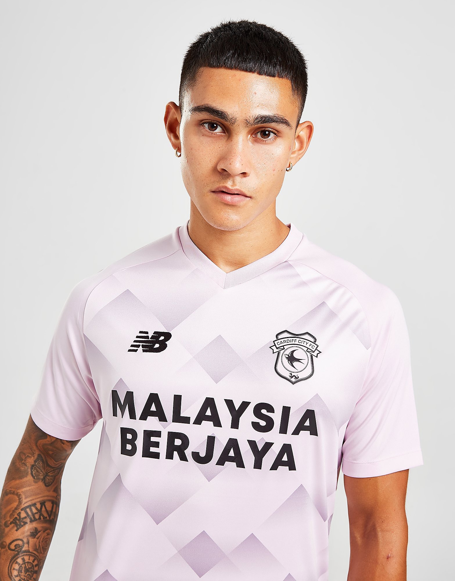 

New Balance Cardiff City FC 2022/23 Third Shirt - Pink - Mens, Pink