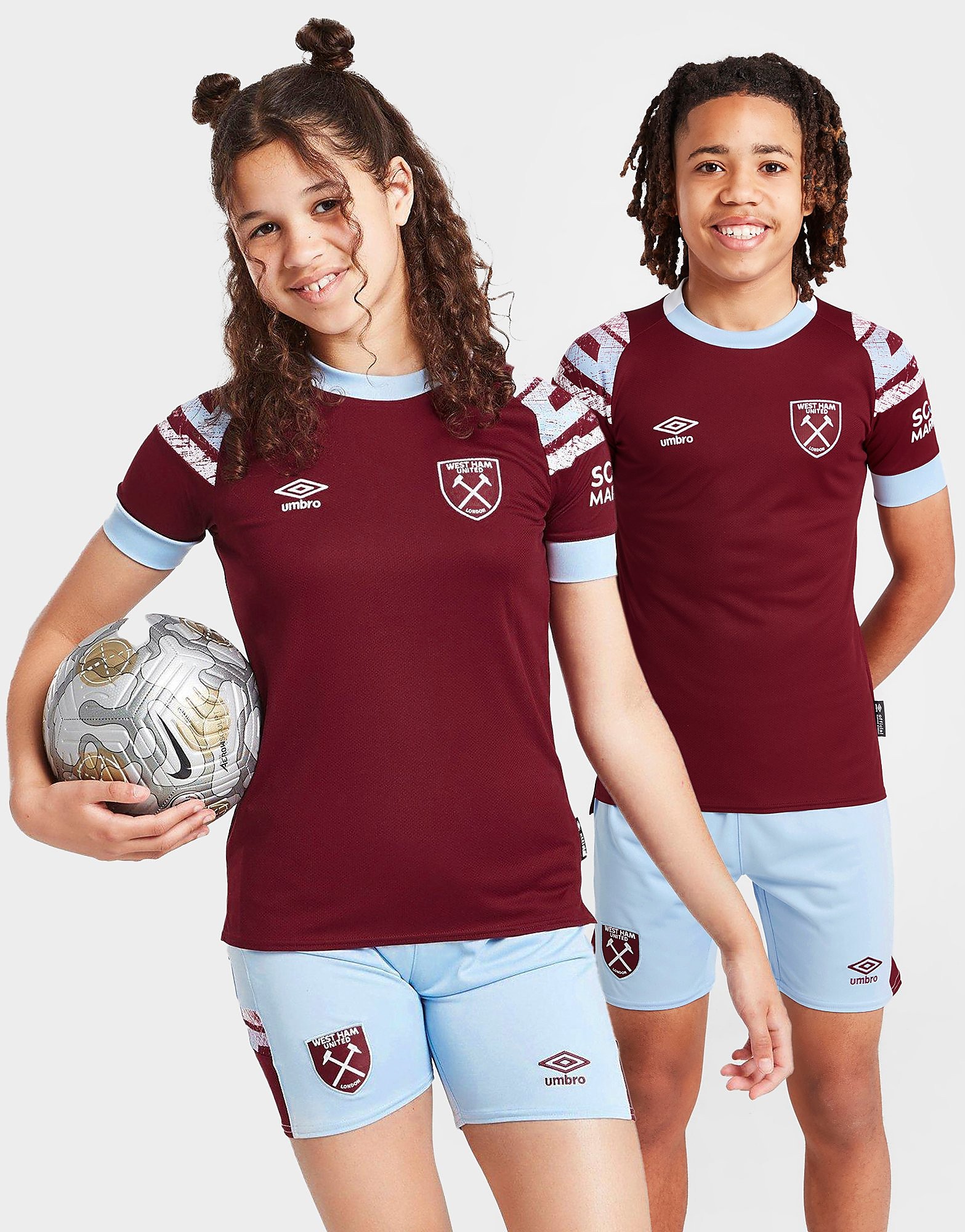 Umbro West Ham United FC 2022/23 Hemmatröja Junior, Röd