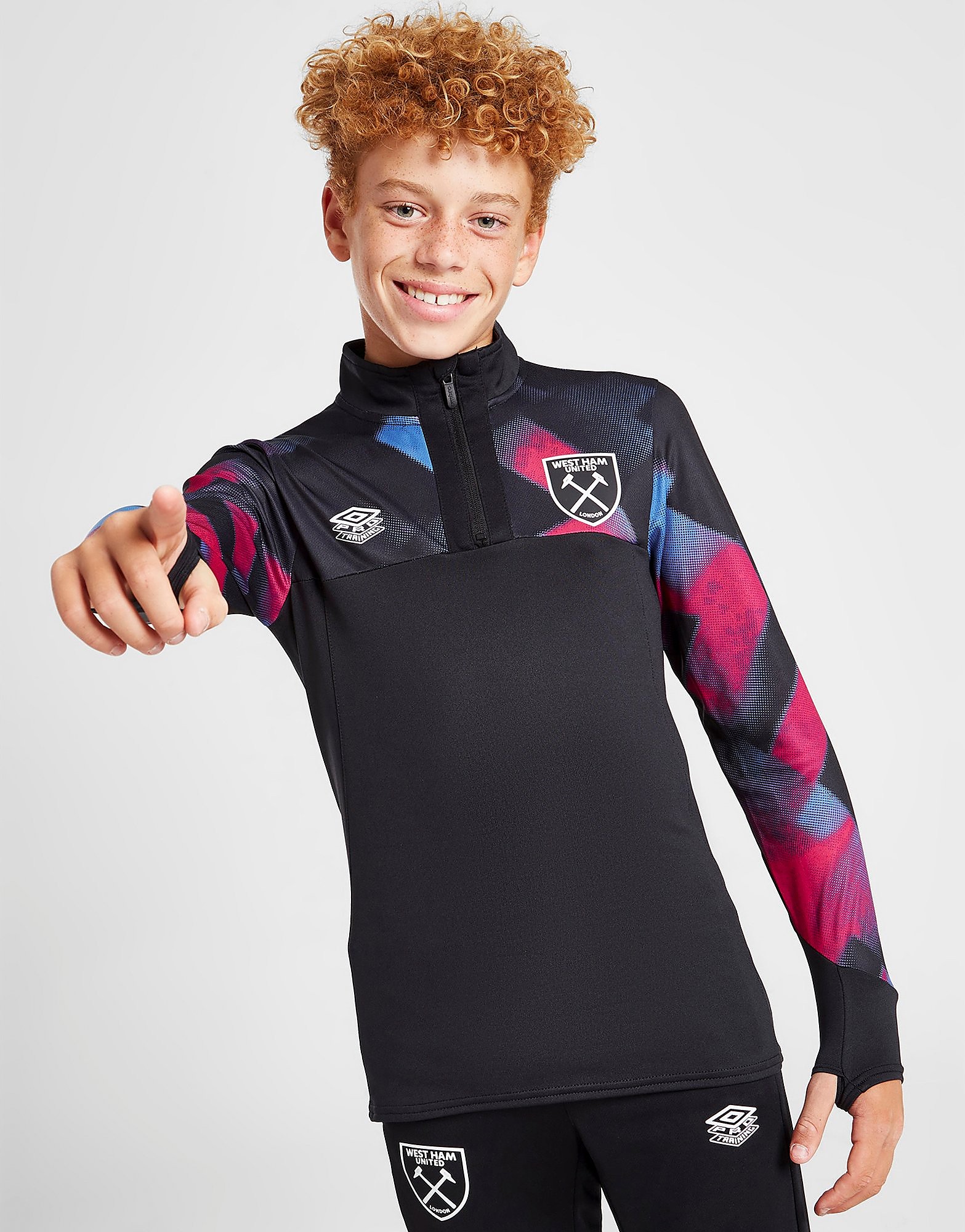 

Umbro West Ham United FC Warm Up 1/4 Zip Top Junior - Black - Kids, Black