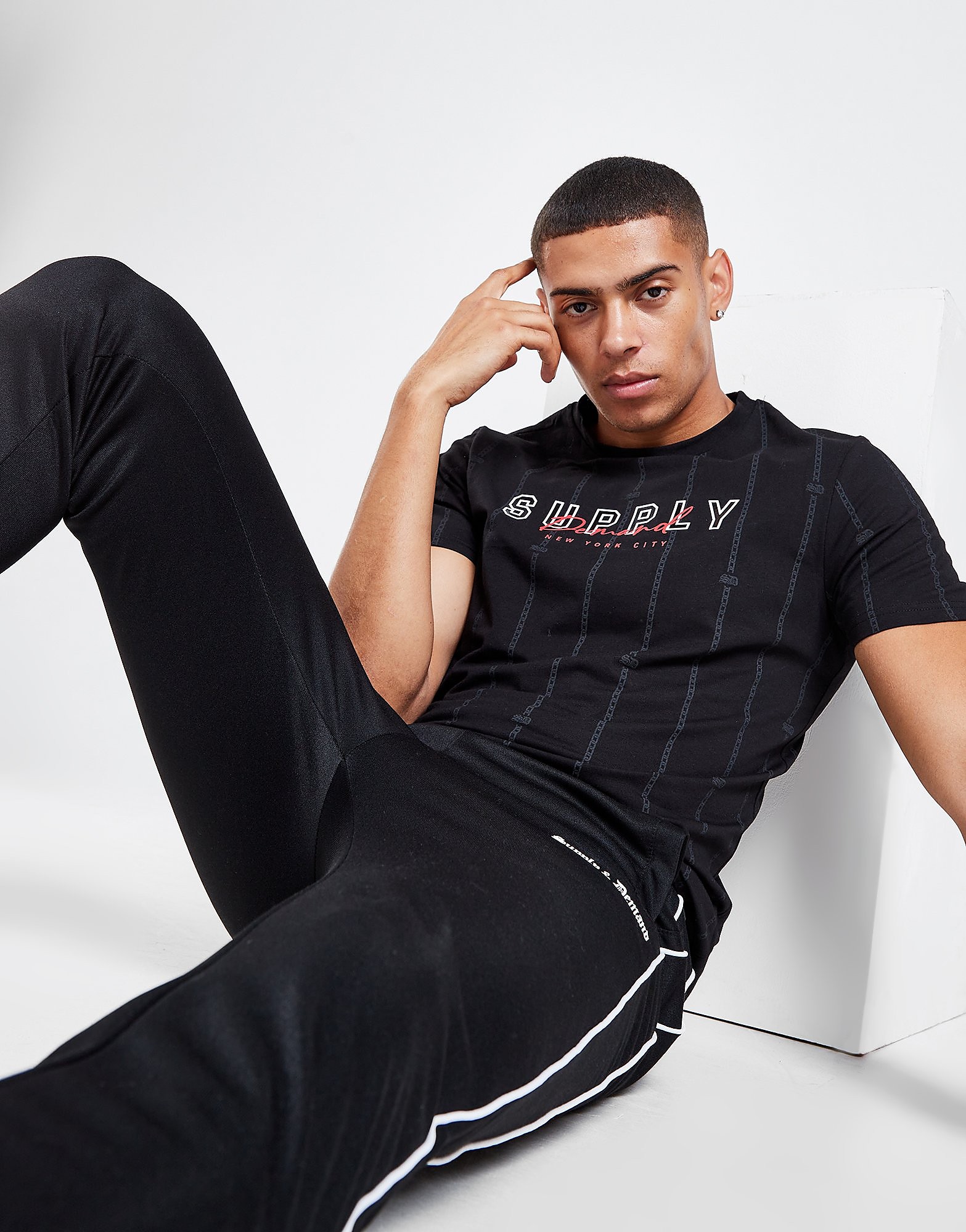 

Supply & Demand Chain Pin T-Shirt - BLACK - Mens, BLACK
