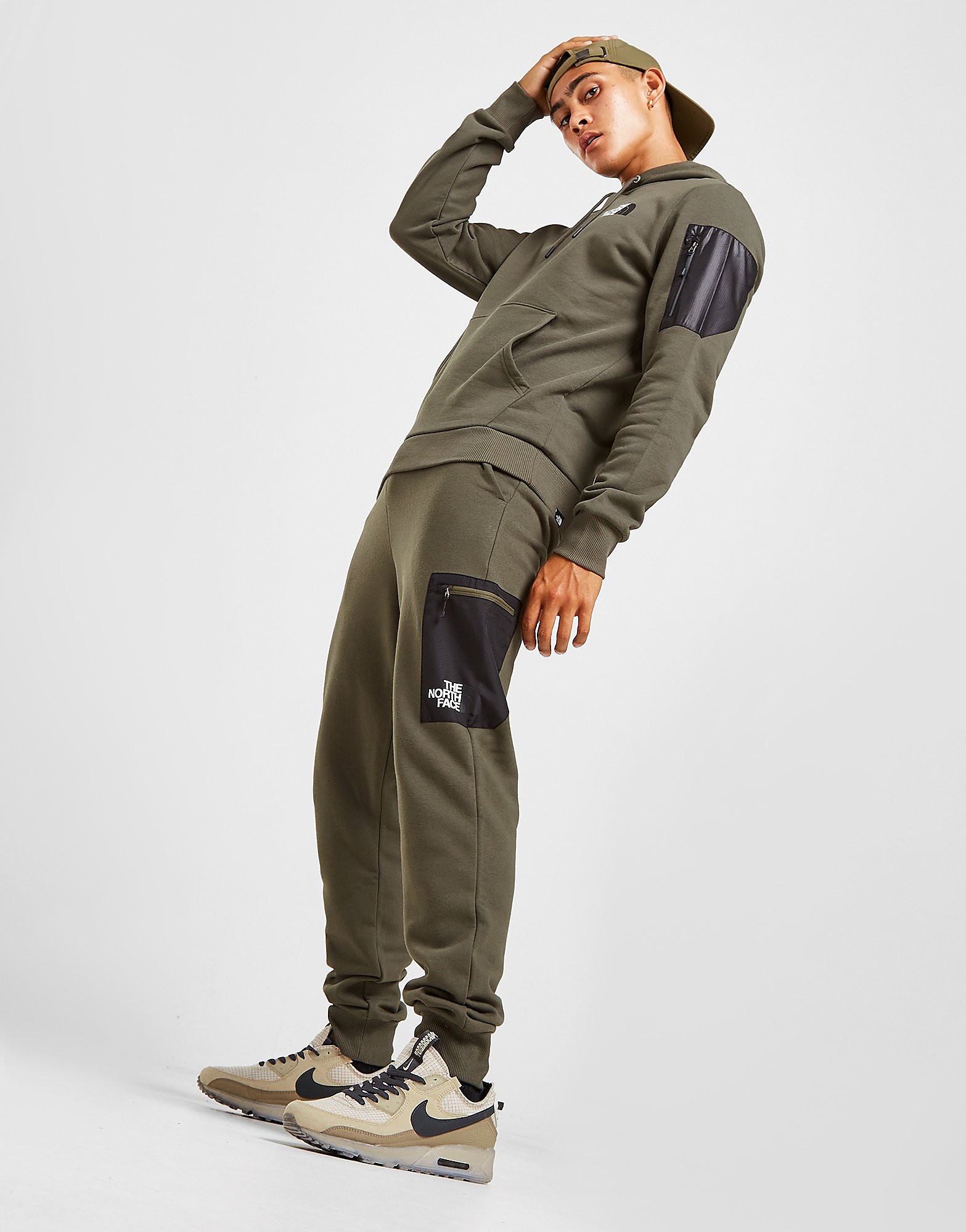 

The North Face Bondi Woven Cargo Joggers - Only at JD - Green - Mens, Green