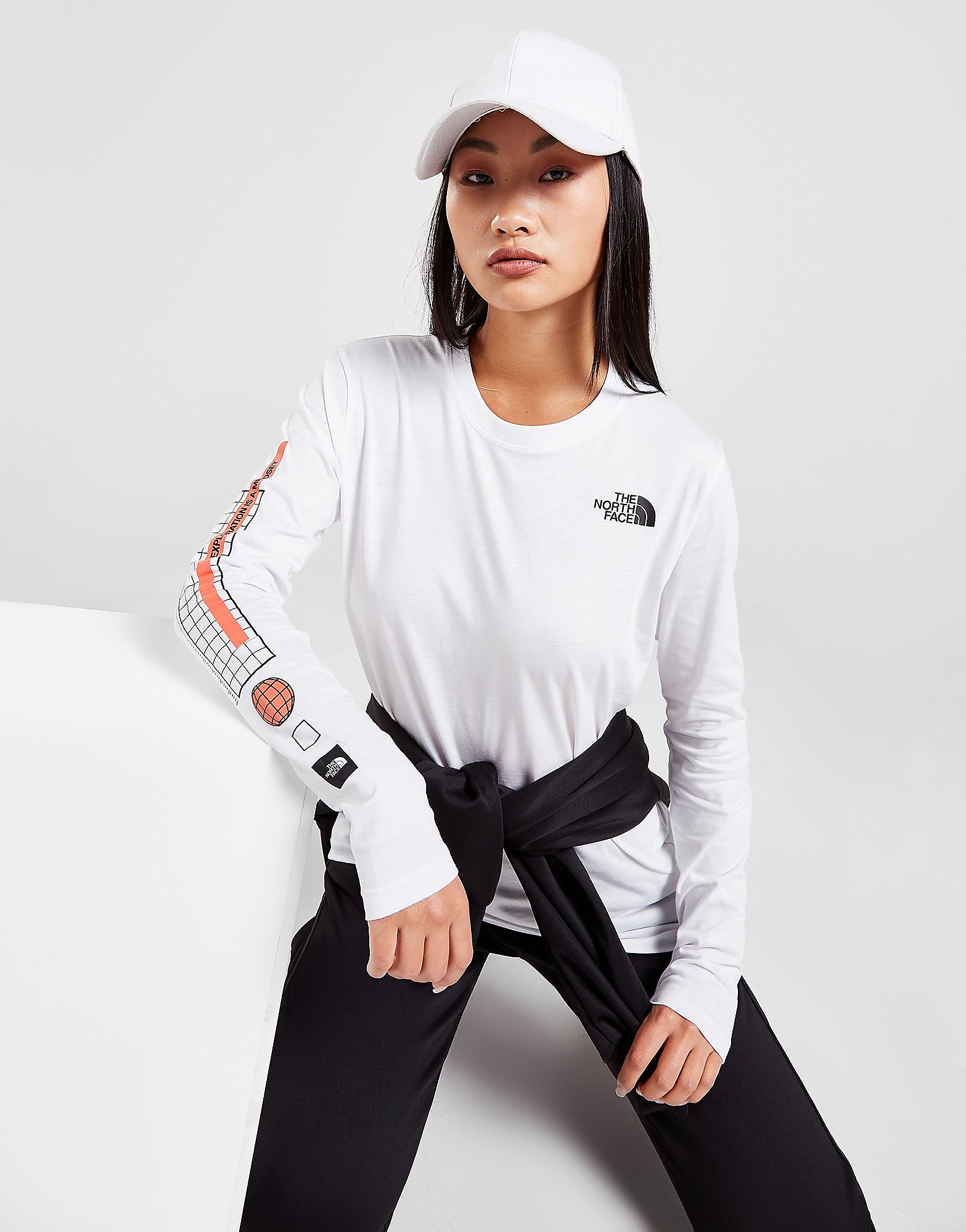 

The North Face Graphic Long Sleeve T-Shirt - Only at JD - White - Womens, White