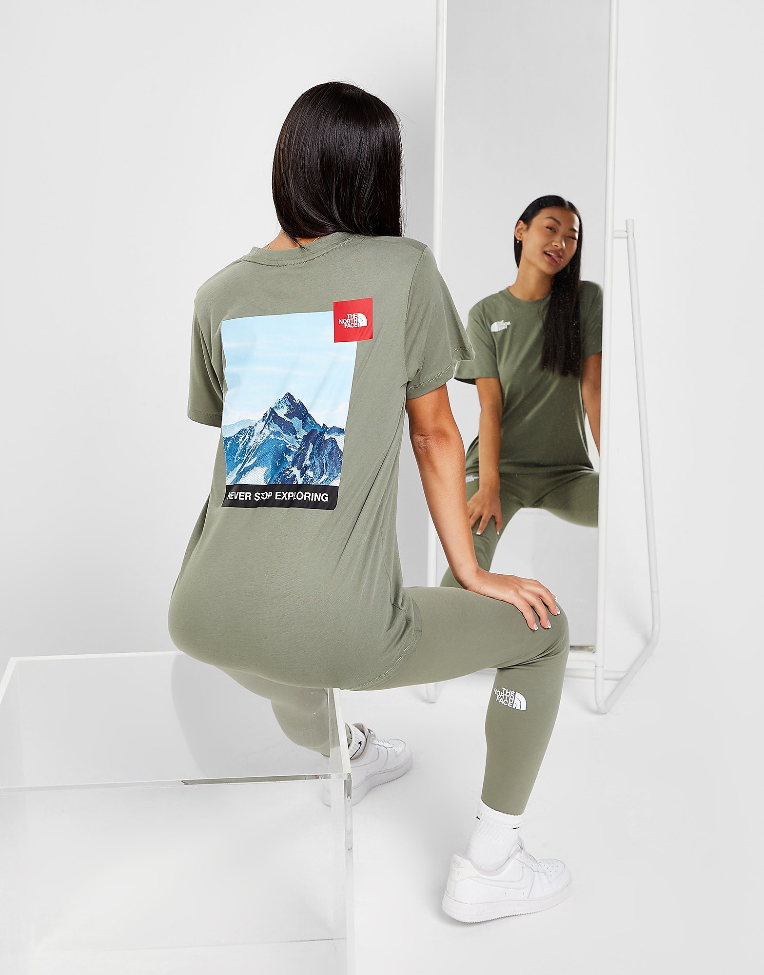 

The North Face Mountain Graphic T-Shirt - Green - Womens, Green
