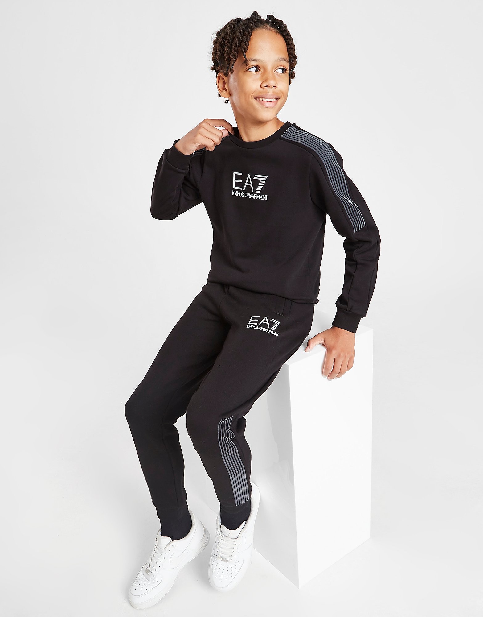 

Emporio Armani EA7 7 Lines Joggers Junior - Black - Kids, Black
