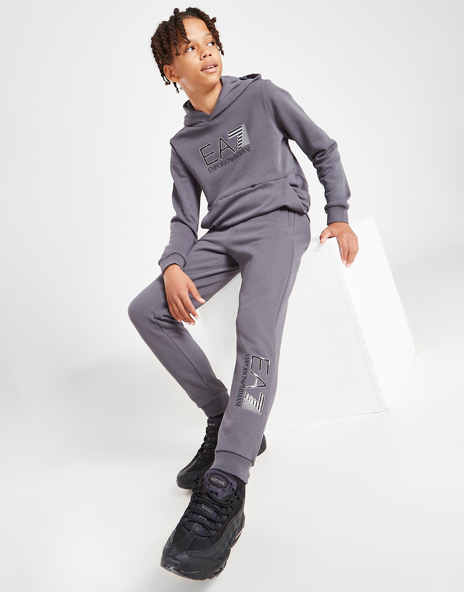 

Emporio Armani EA7 Train Visibility Logo Joggers Junior - Grey - Kids, Grey