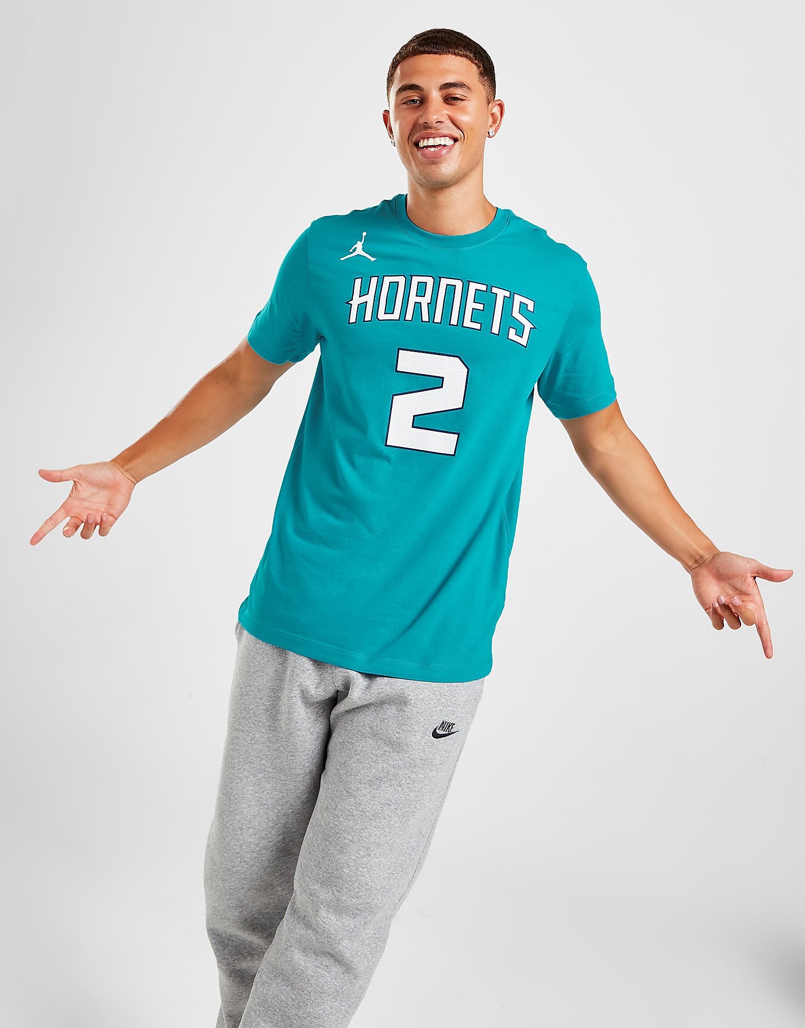 

Nike NBA Charlotte Hornets Ball #2 T-Shirt - Blue - Mens, Blue
