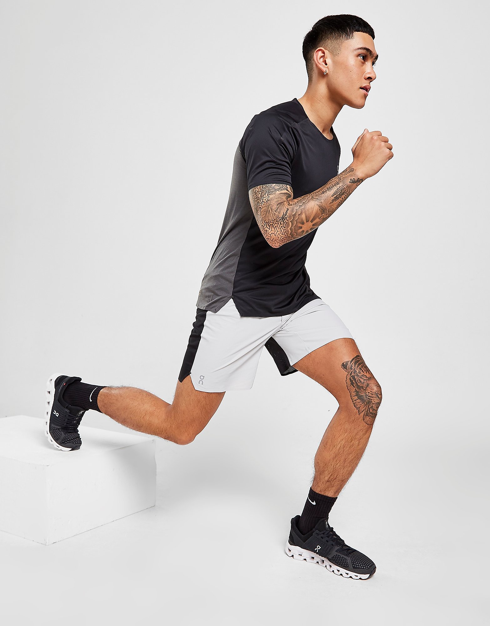 

On Running Lightweight Shorts - White/Black - Mens, White/Black