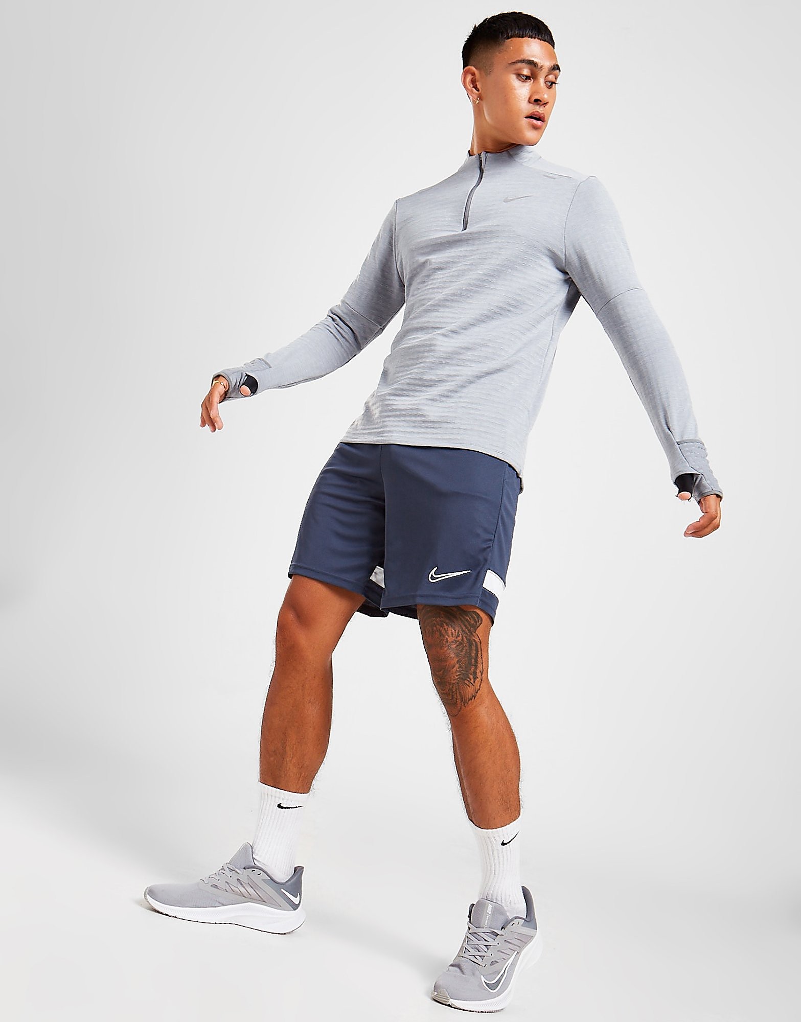 

Nike Academy Essential Shorts - BLUE - Mens, BLUE