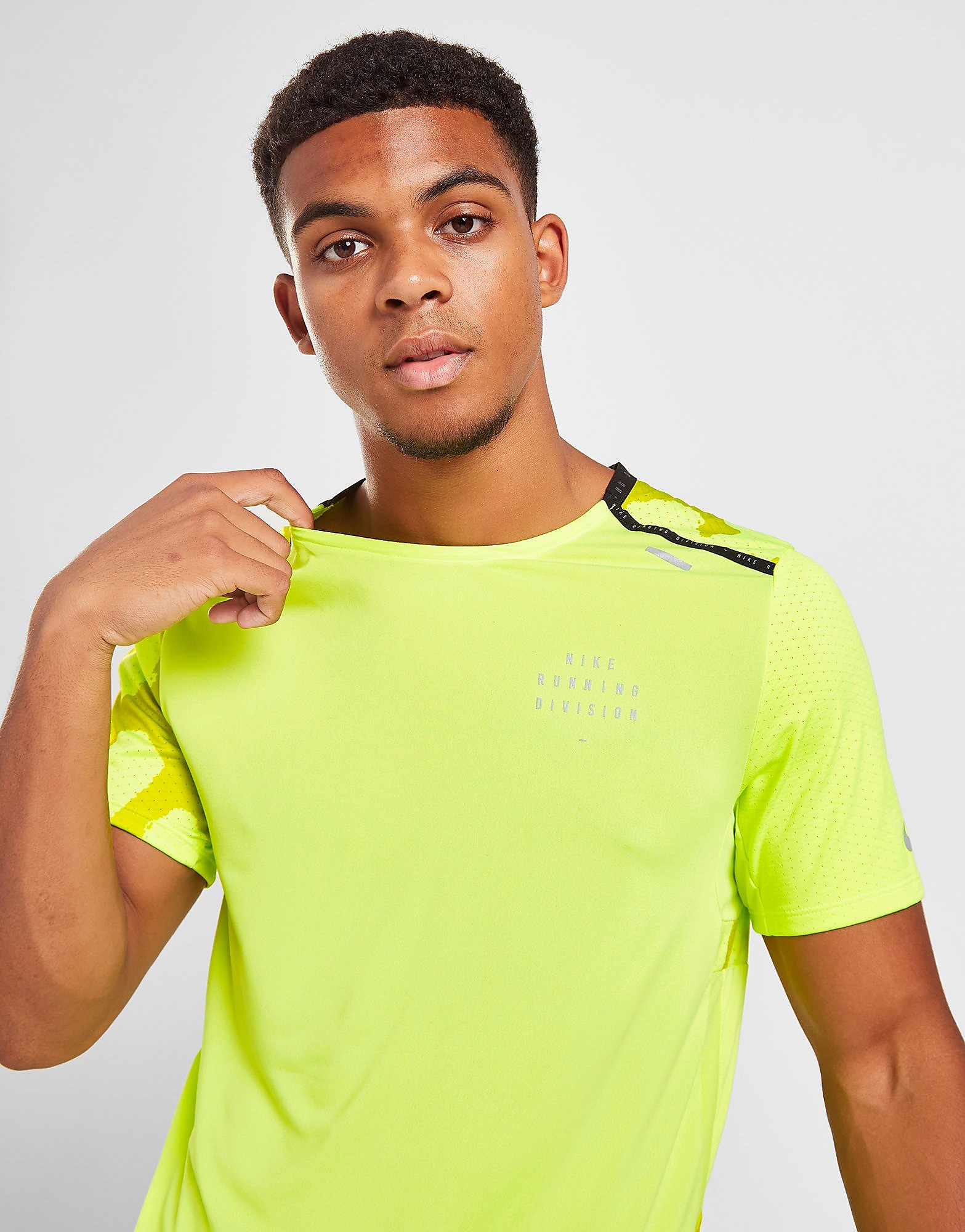 

Nike Run Division Camo T-Shirt - Ghost Green - Mens, Ghost Green