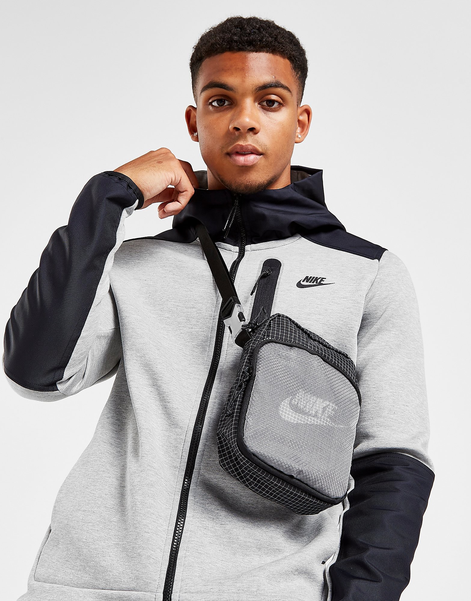 

Nike Heritage 2.0 Small Cross Body Bag - Black - Womens, Black