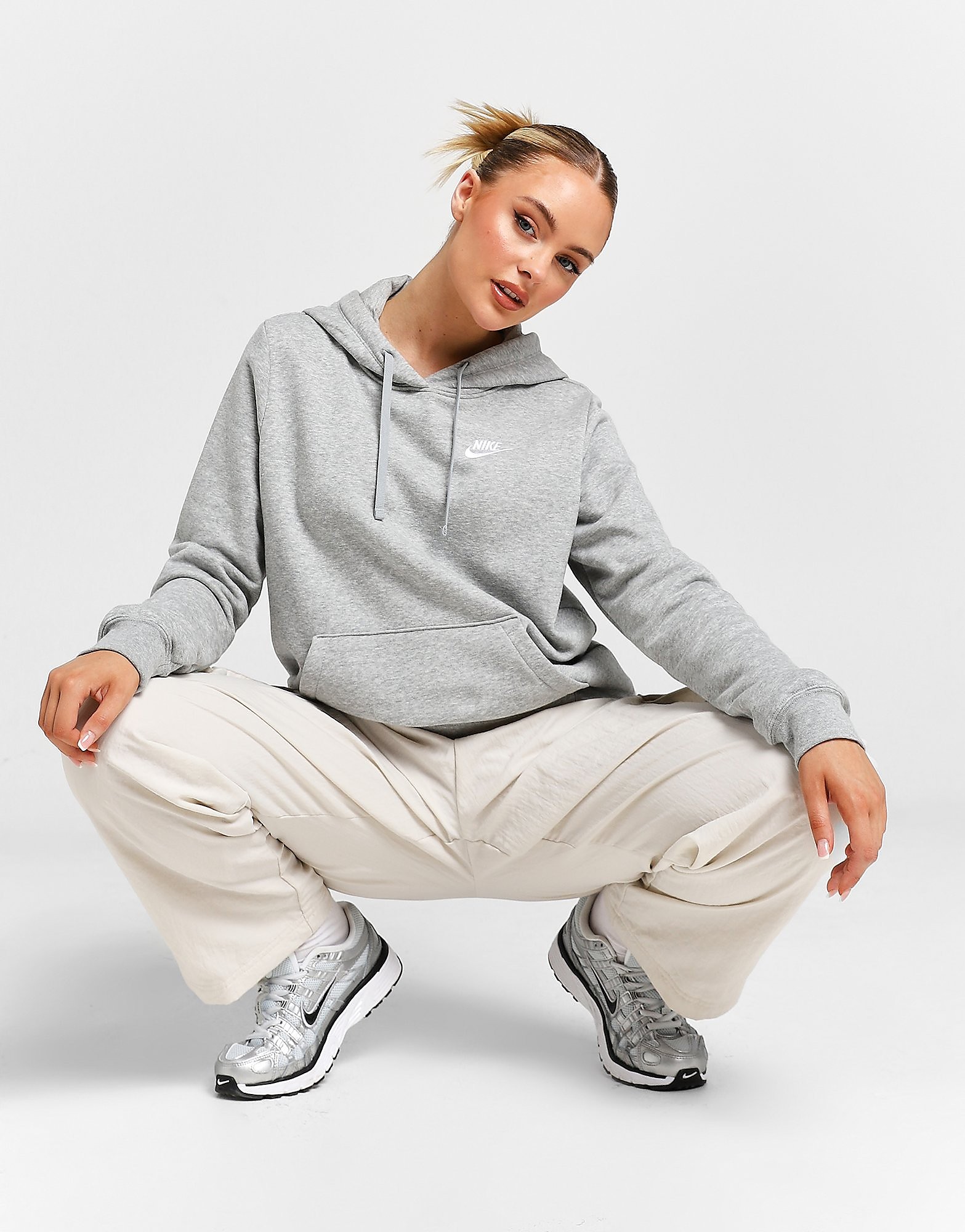

Nike Sportswear Club Fleece Overhead Hoodie - Dark Grey/White - Womens, Dark Grey/White