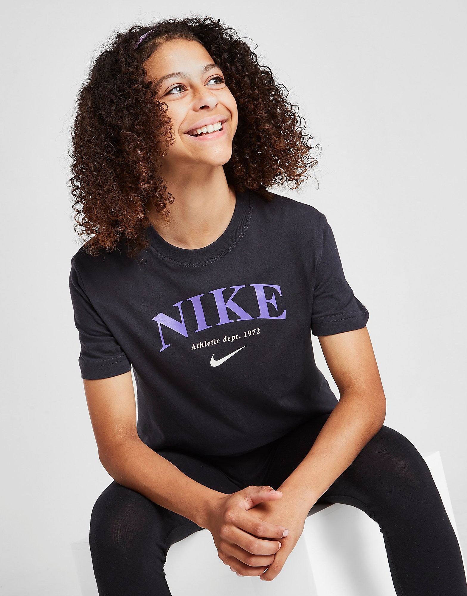 

Nike Girls' Trend Boyfriend T-Shirt Junior - Navy - Kids, Navy