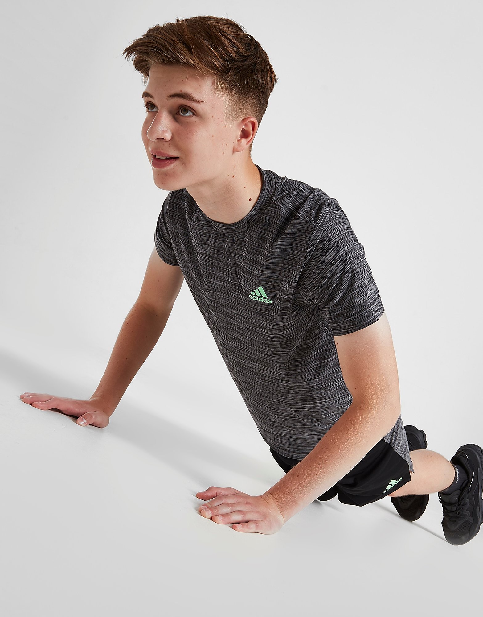 adidas AEROREADY T-Shirt Junior - Black / Grey Two / Beam Green - Kids, Black / Grey Two / Beam Green