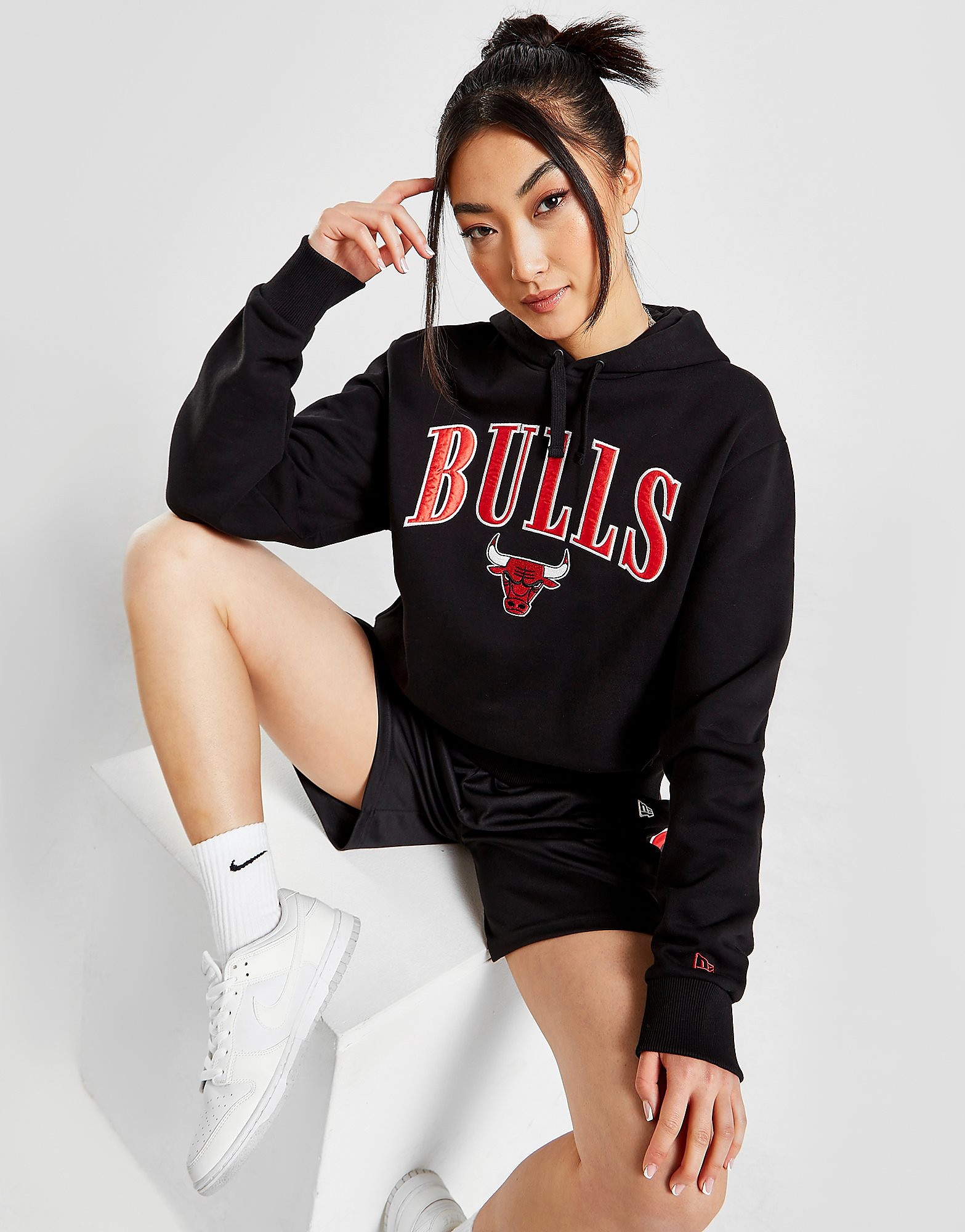 New Era Camisola com Capuz NBA Chicago Bulls Satin - Preto - Womens, Preto