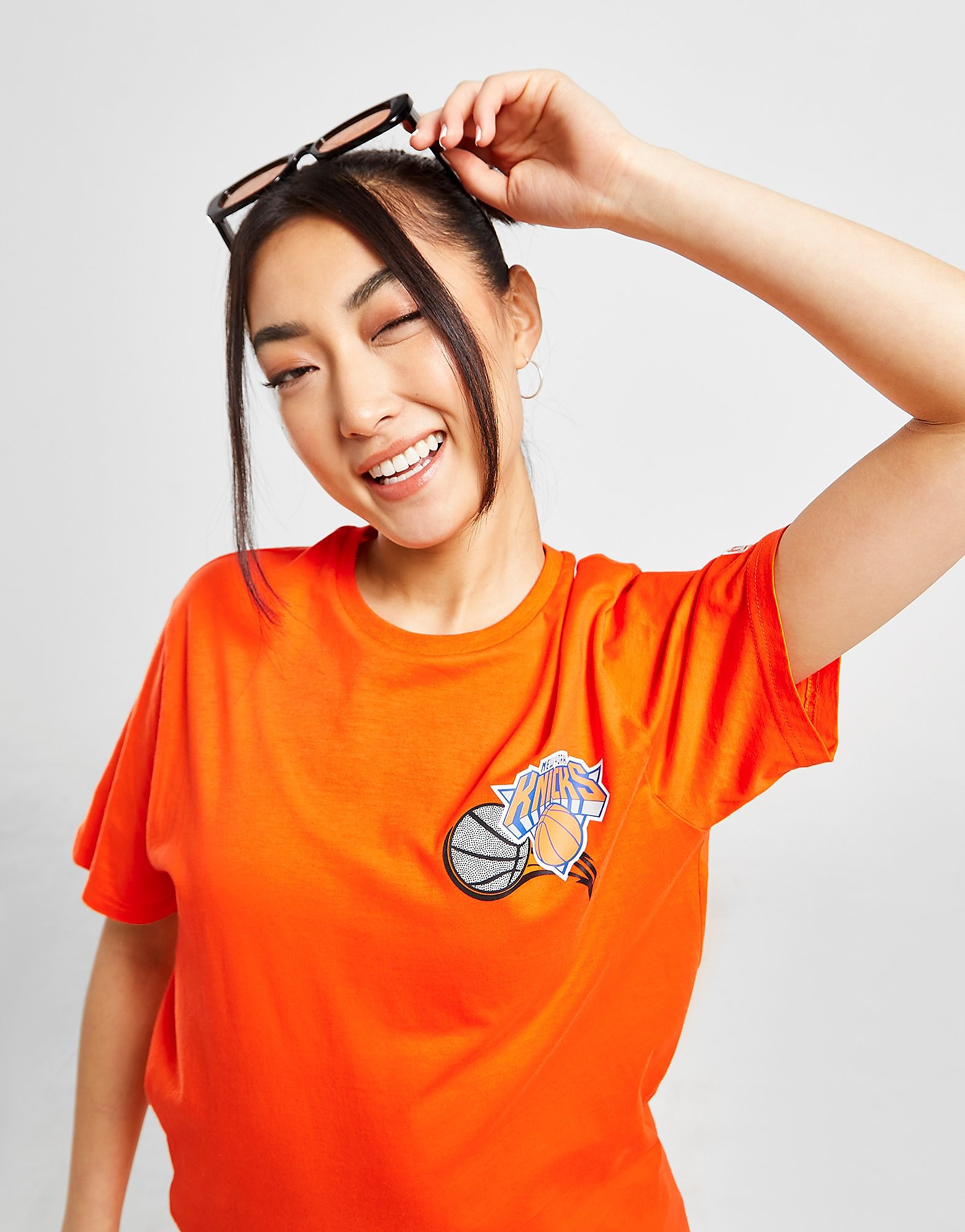 

New Era NBA New York Knicks Back Graphic T-Shirt - Orange - Womens, Orange