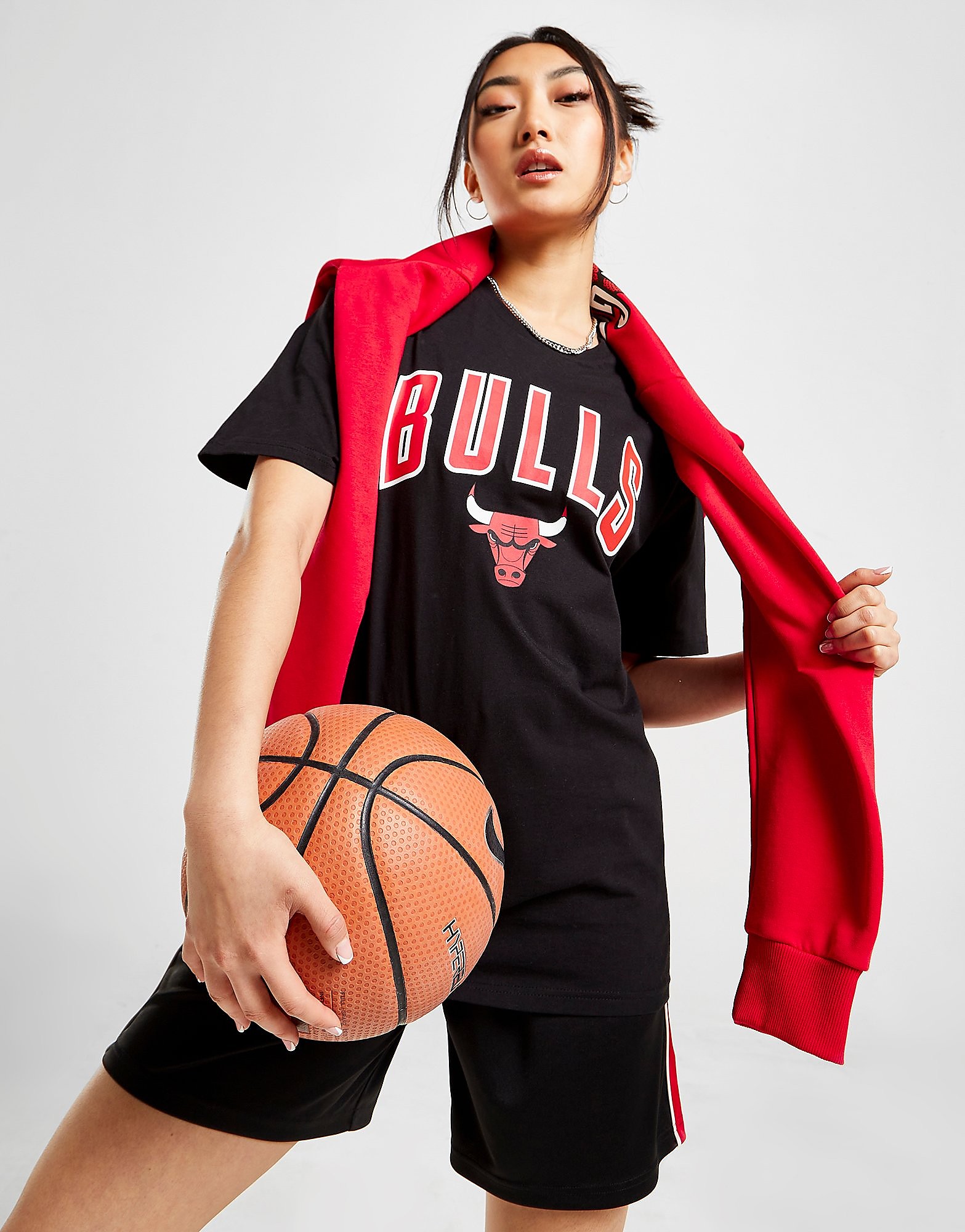 New Era T-Shirt NBA Chicago Bulls Wordmark - Preto - Womens, Preto