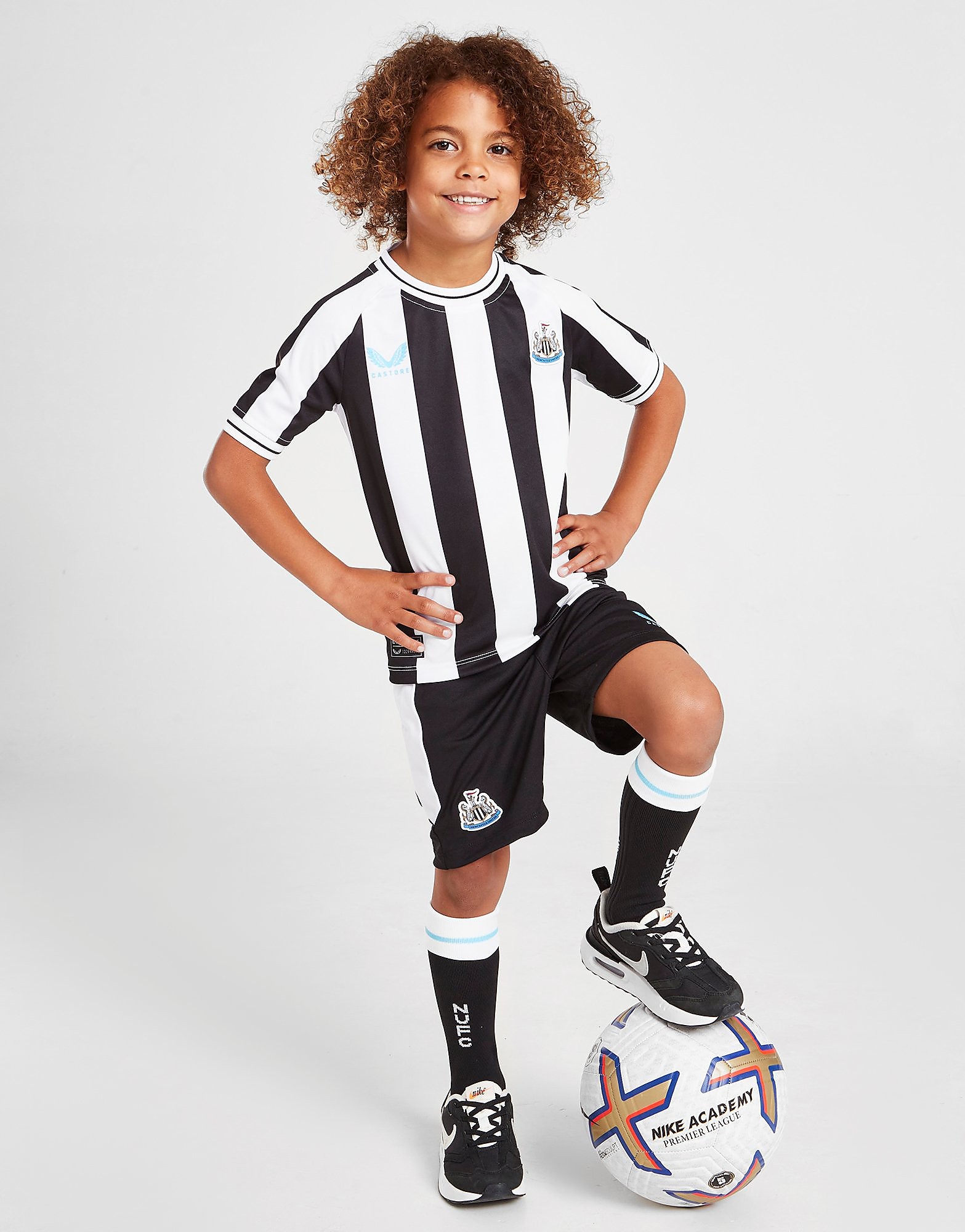 

Castore Newcastle United FC 2022/23 Home Kit Children - Black/White - Kids, Black/White