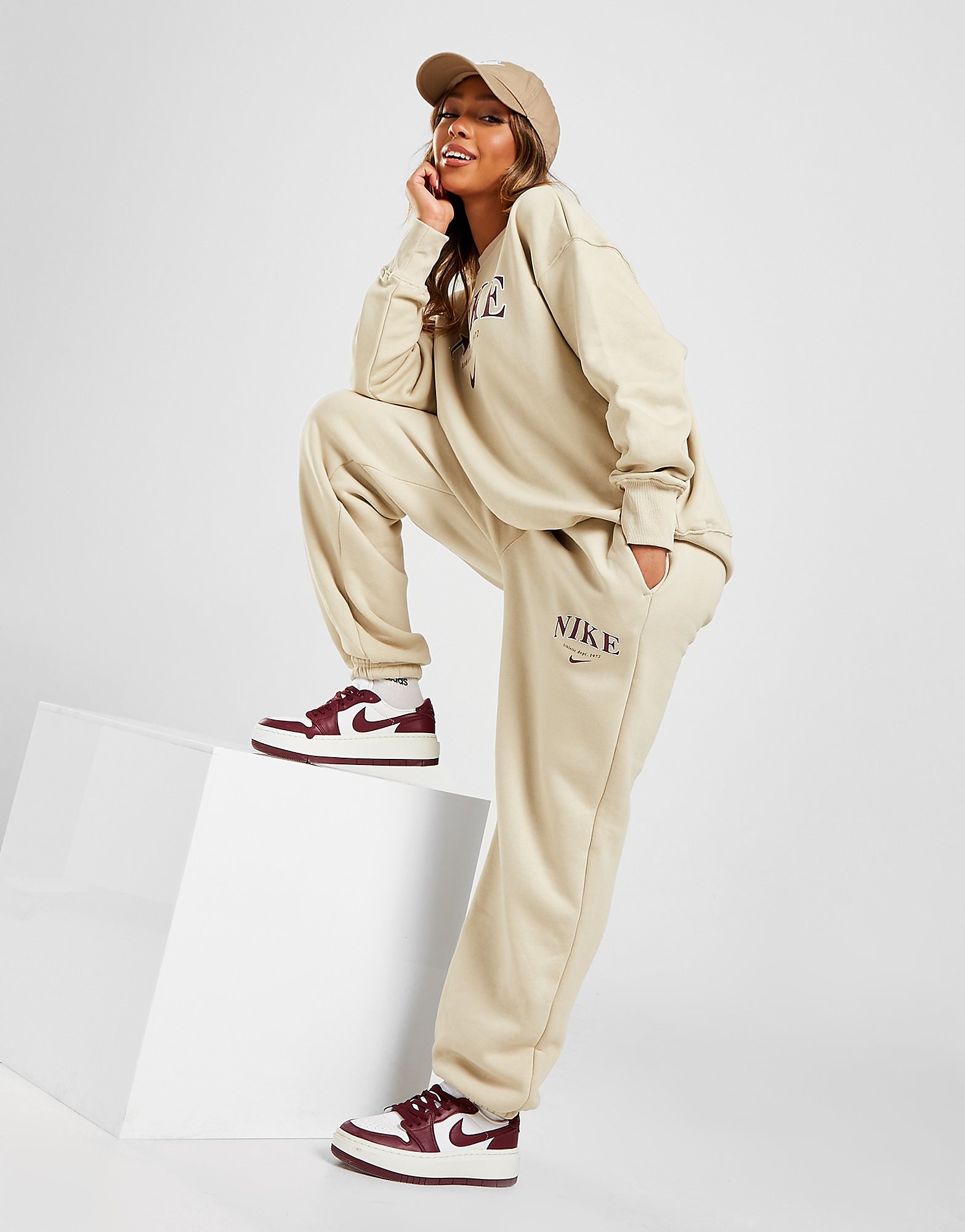 

Nike Varsity Joggers - Only at JD - Brown - Womens, Brown