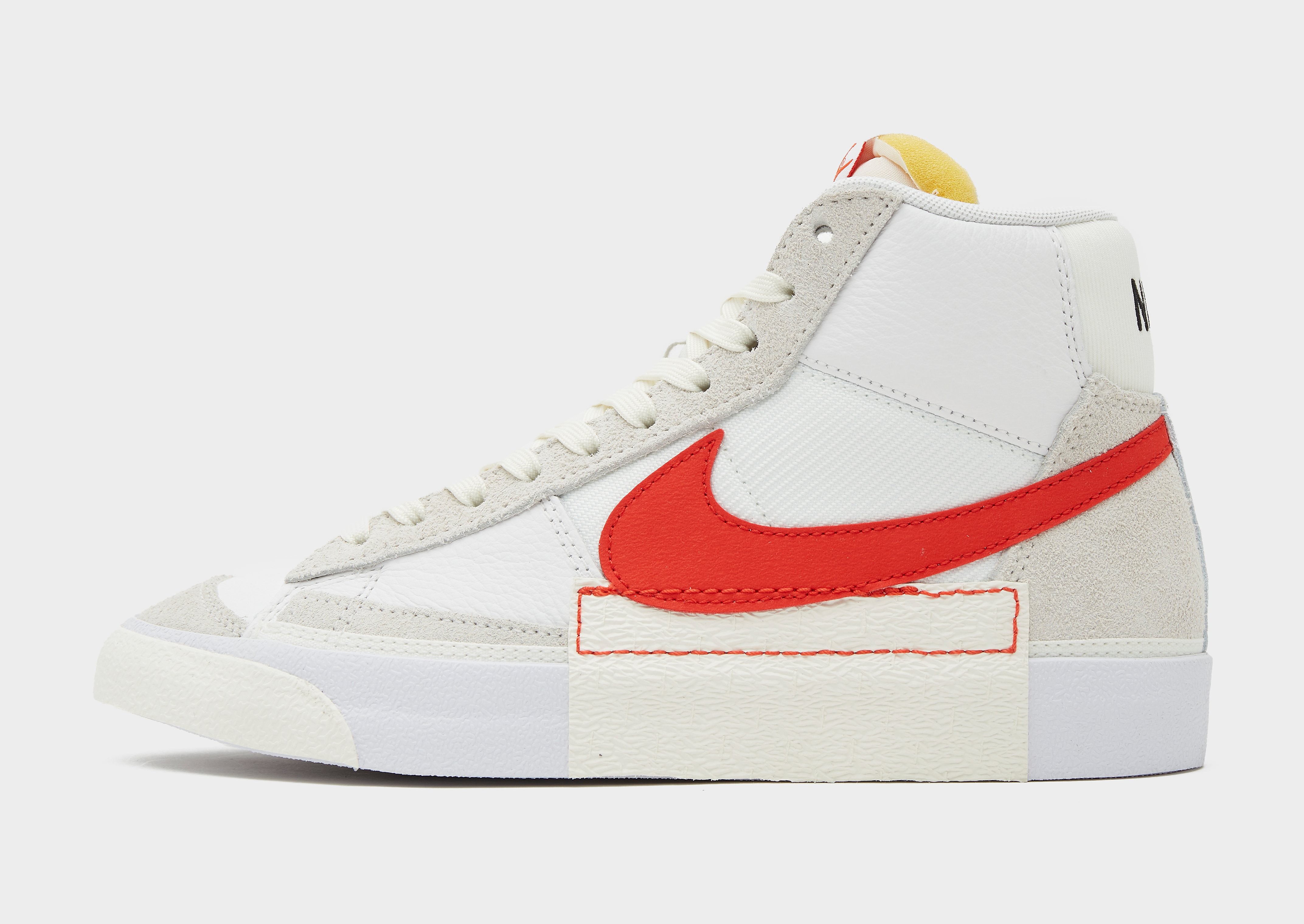 

Nike BLAZER MID PRO - White/Summit White/Sail/Habanero Red/WHT/RED - Mens, White/Summit White/Sail/Habanero Red/WHT/RED