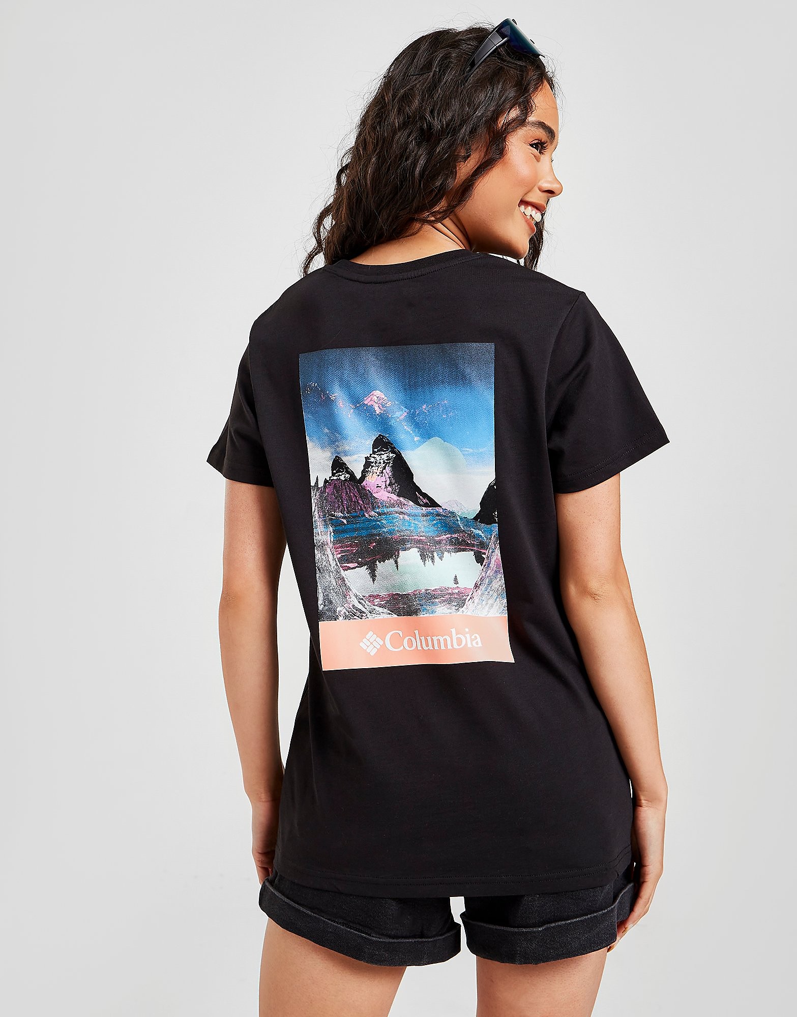

Columbia Mountain Photo T-Shirt - Black - Womens, Black
