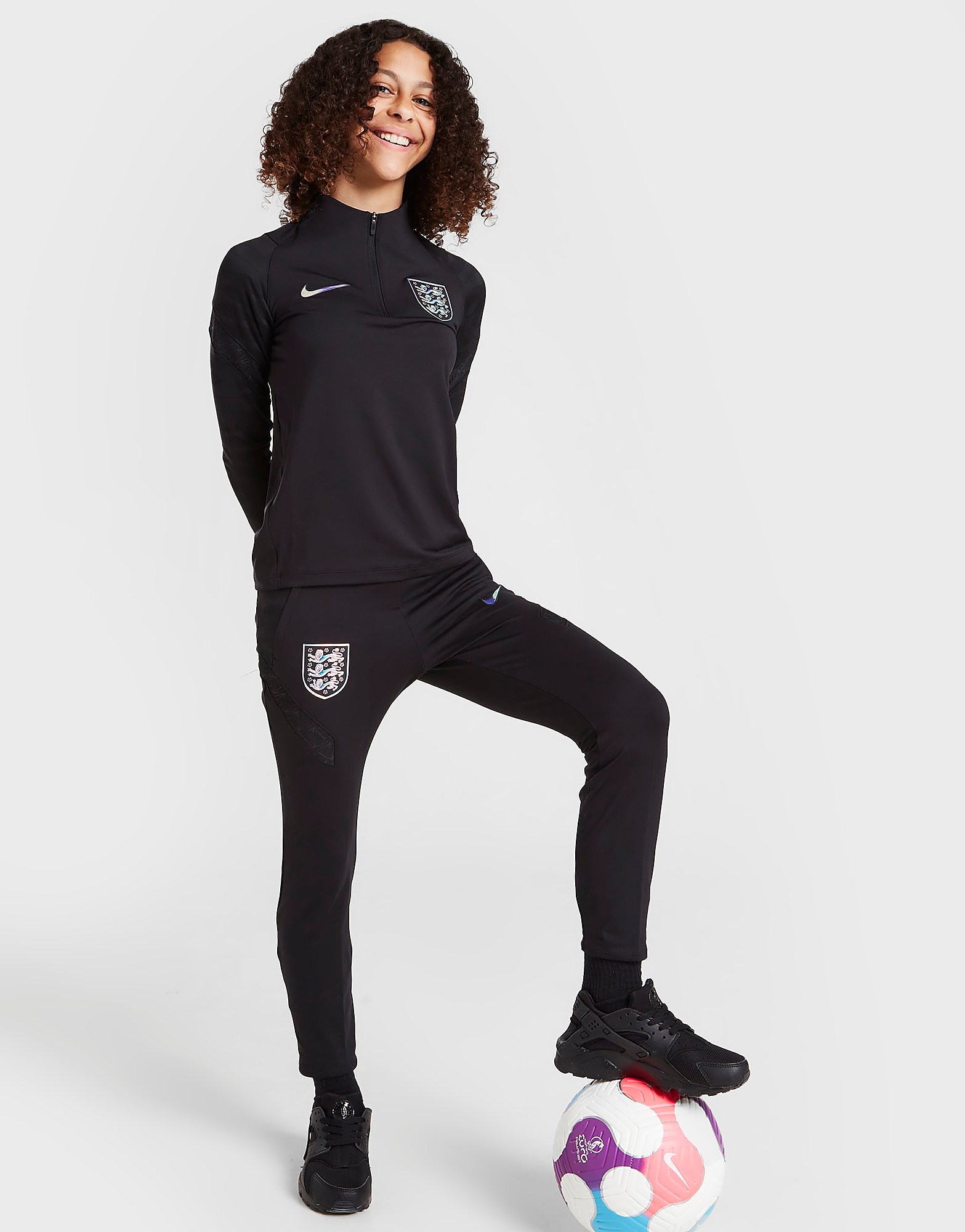 

Nike England WEC Strike Track Pants Junior - Black - Kids, Black