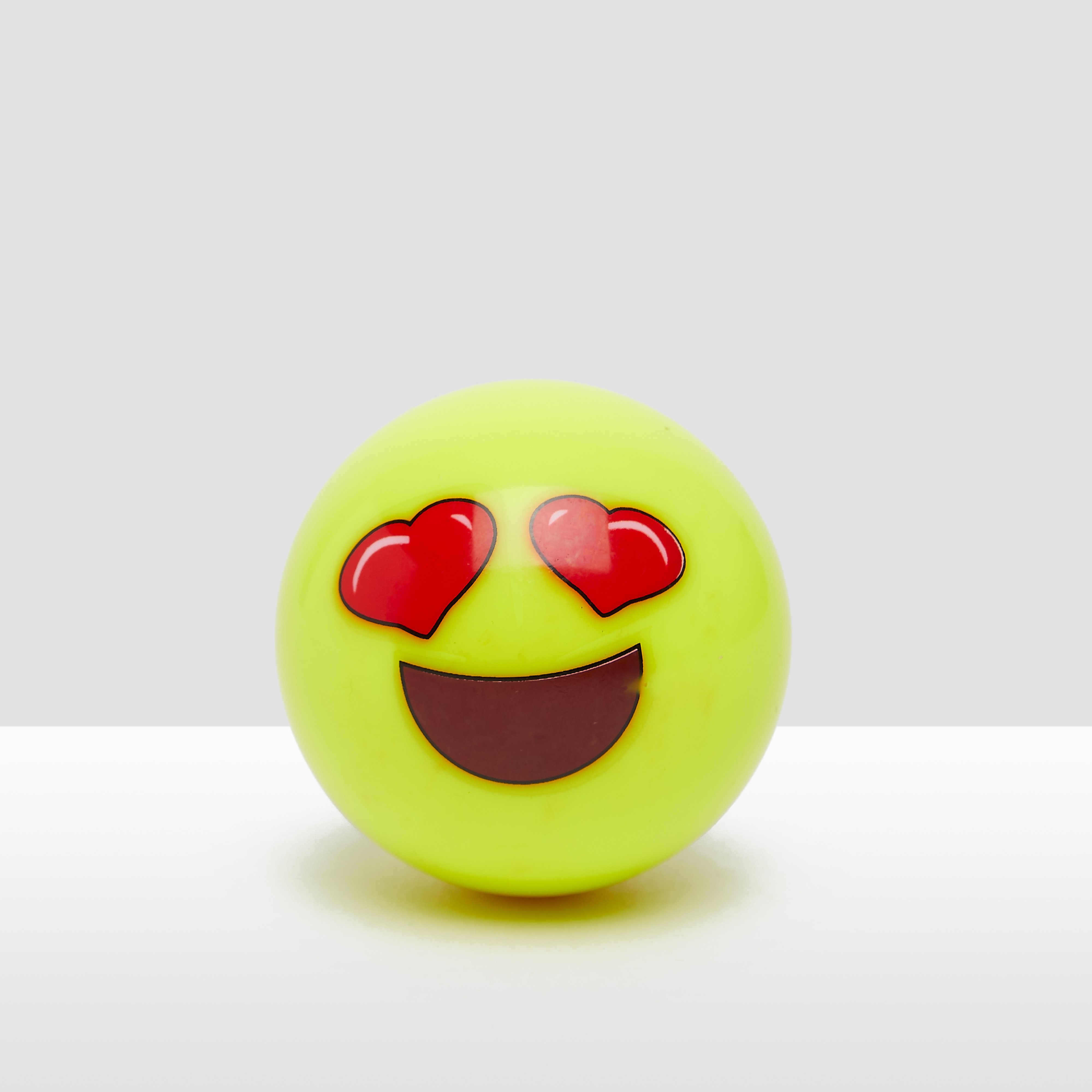 Grays Ball Emoji Heart Eyes grays kopen in de aanbieding